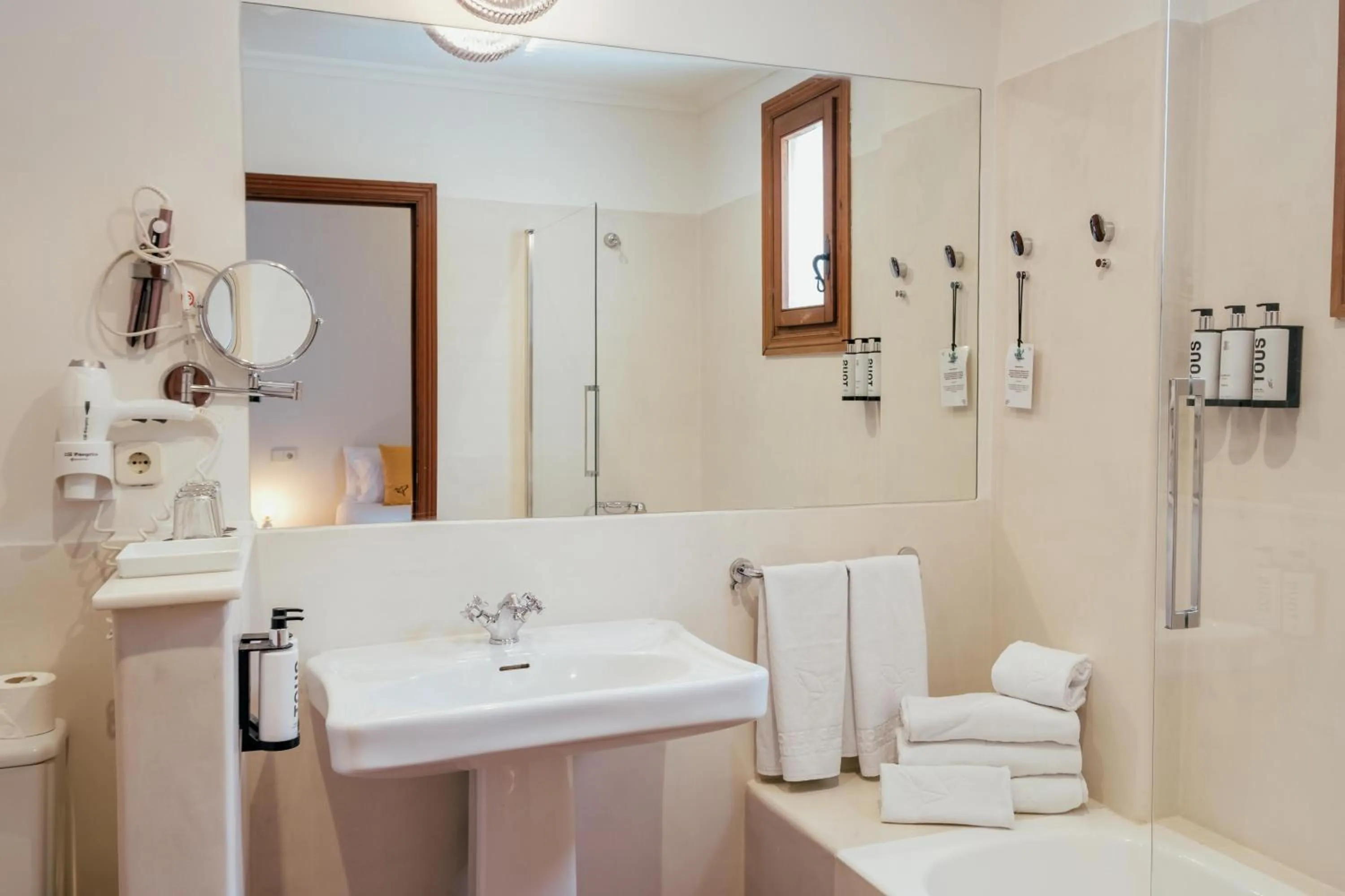 Bathroom in Hotel Cetina Palacio Ayala Berganza