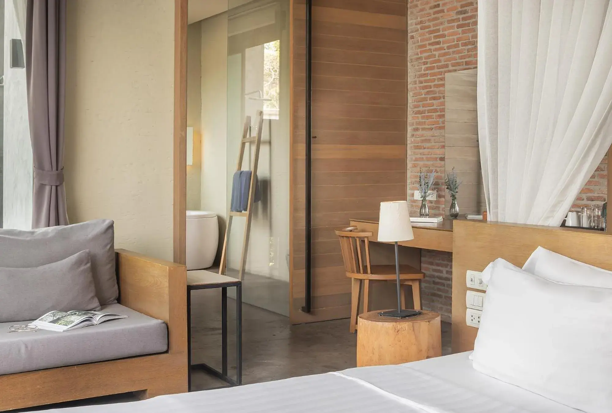 Seating area, Bed in Sunday Sea Two Pool Villa Pattaya Seating area, Bed in Sunday Sea Two Pool Villa Pattaya