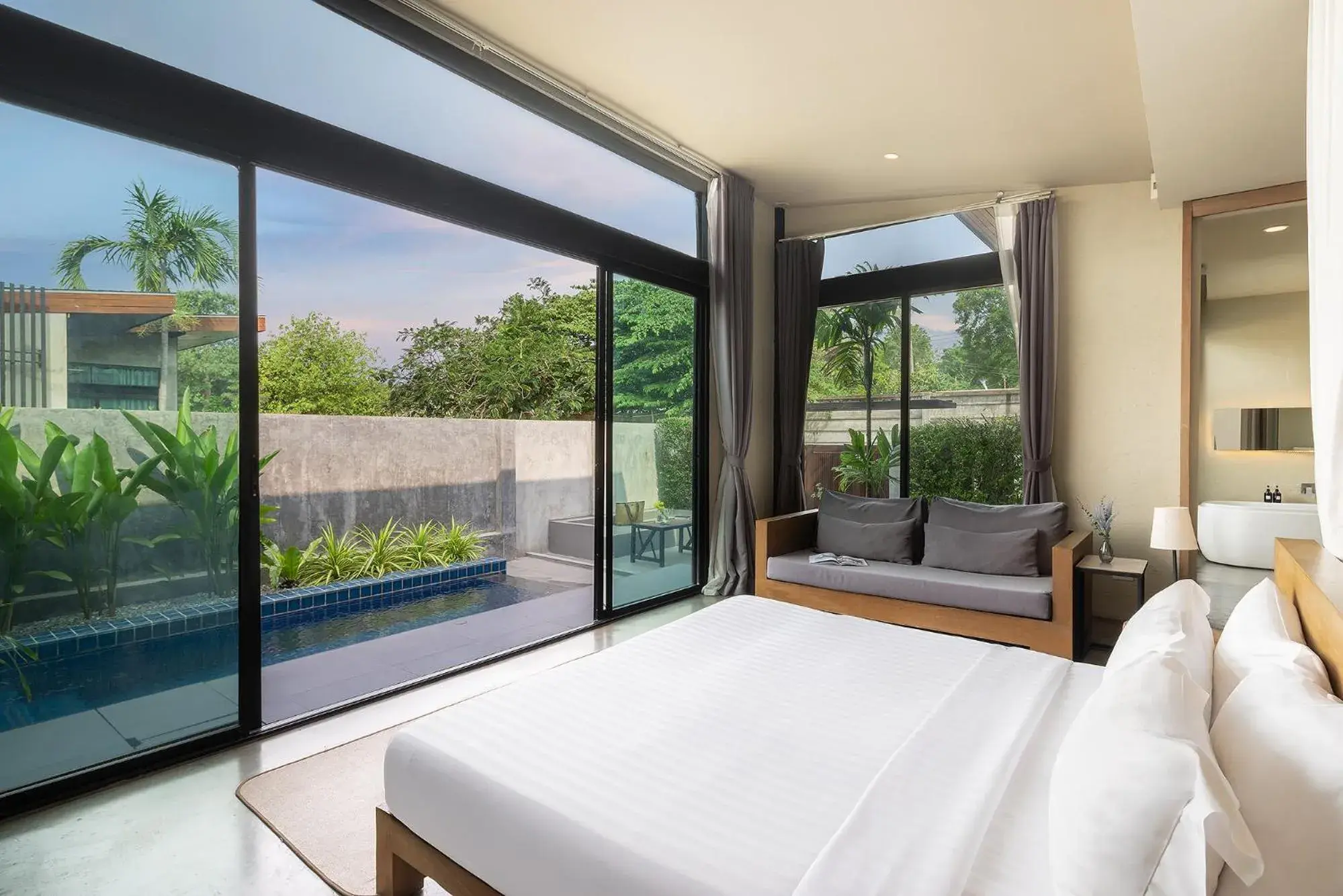 Bed in Sea Two Pool Villa Resort Pattaya Bed in Sea Two Pool Villa Resort Pattaya