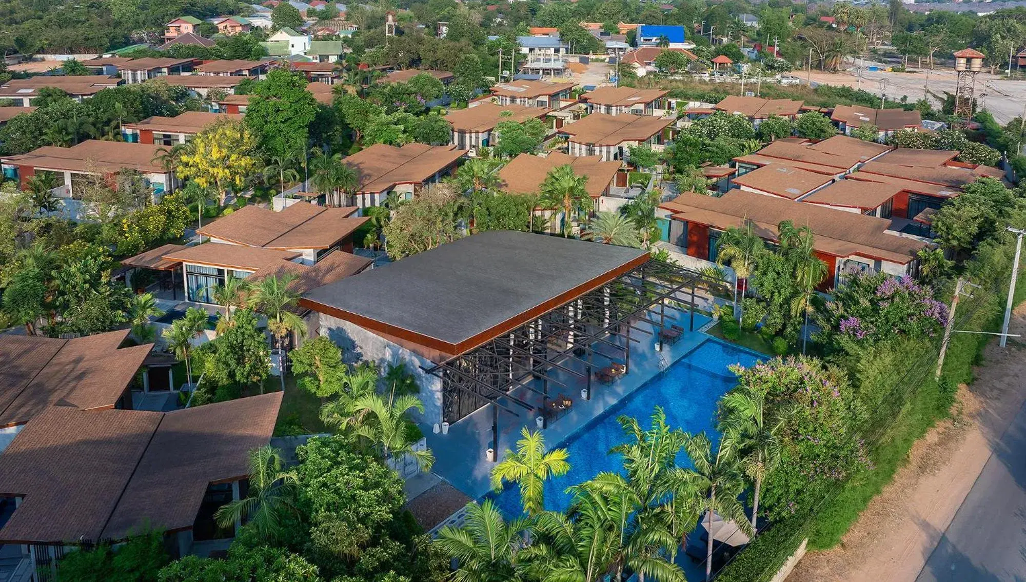 Swimming pool in Sunday Sea Two Pool Villa Pattaya Swimming pool in Sunday Sea Two Pool Villa Pattaya