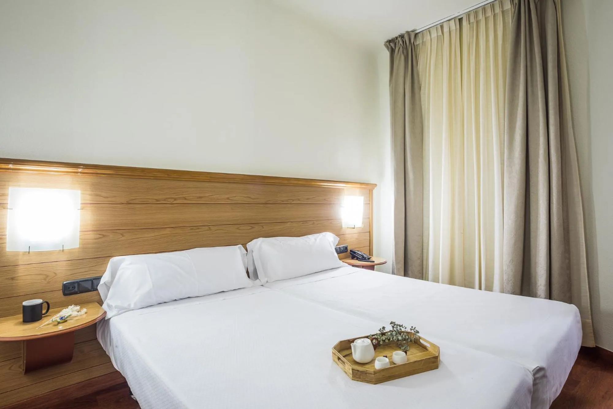 Bed in Negresco Gran Via