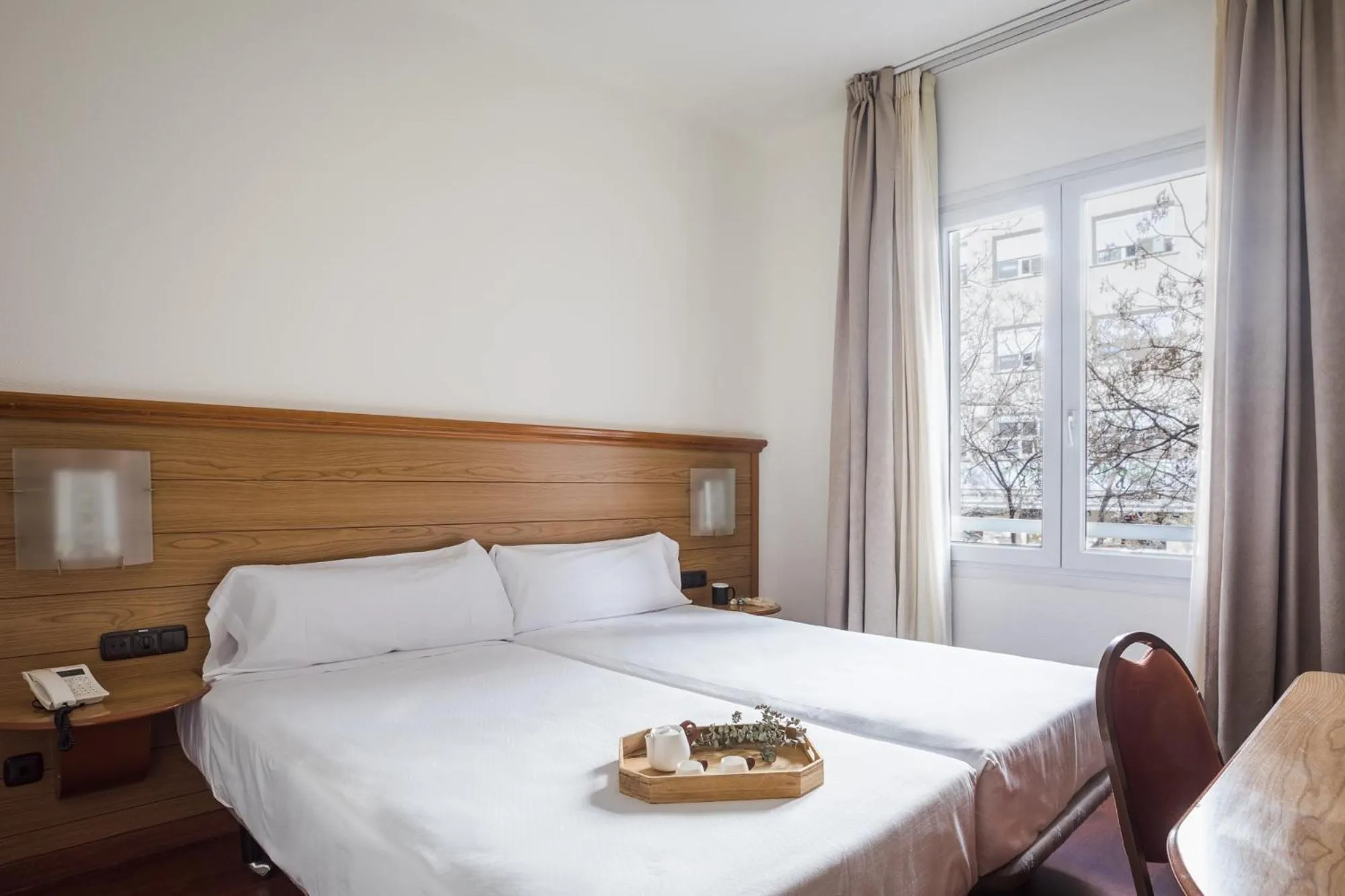 Bed in Negresco Gran Via