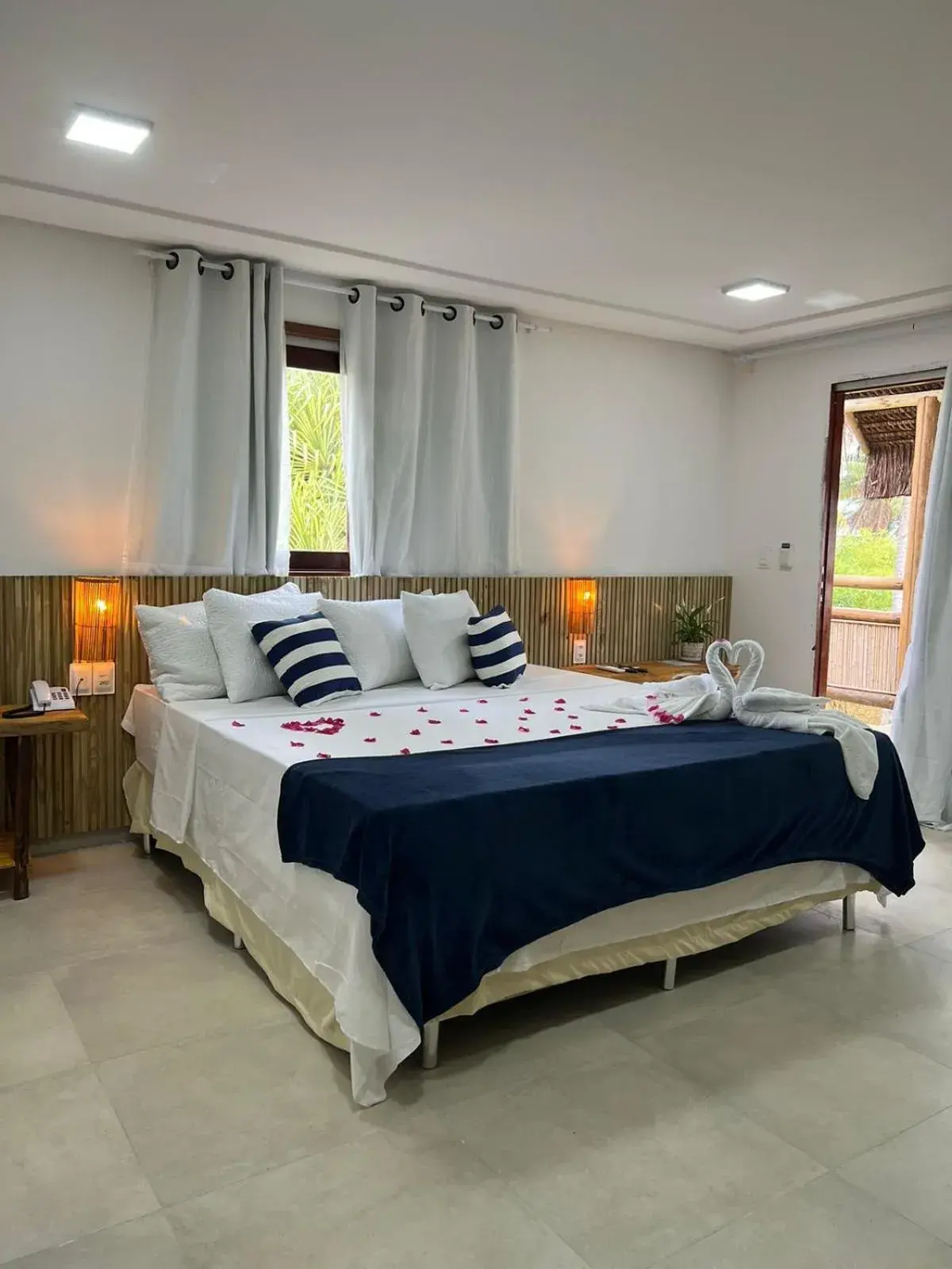 Queen Room with Spa Bath in Pousada Corais do Bitingui Queen Room with Spa Bath in Pousada Corais do Bitingui