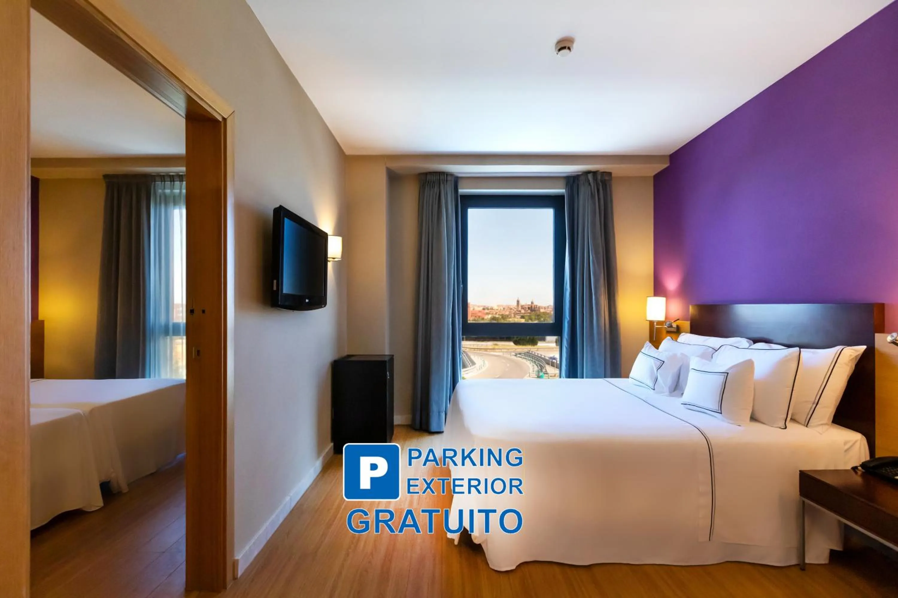 Bed in Hotel Salamanca Montalvo