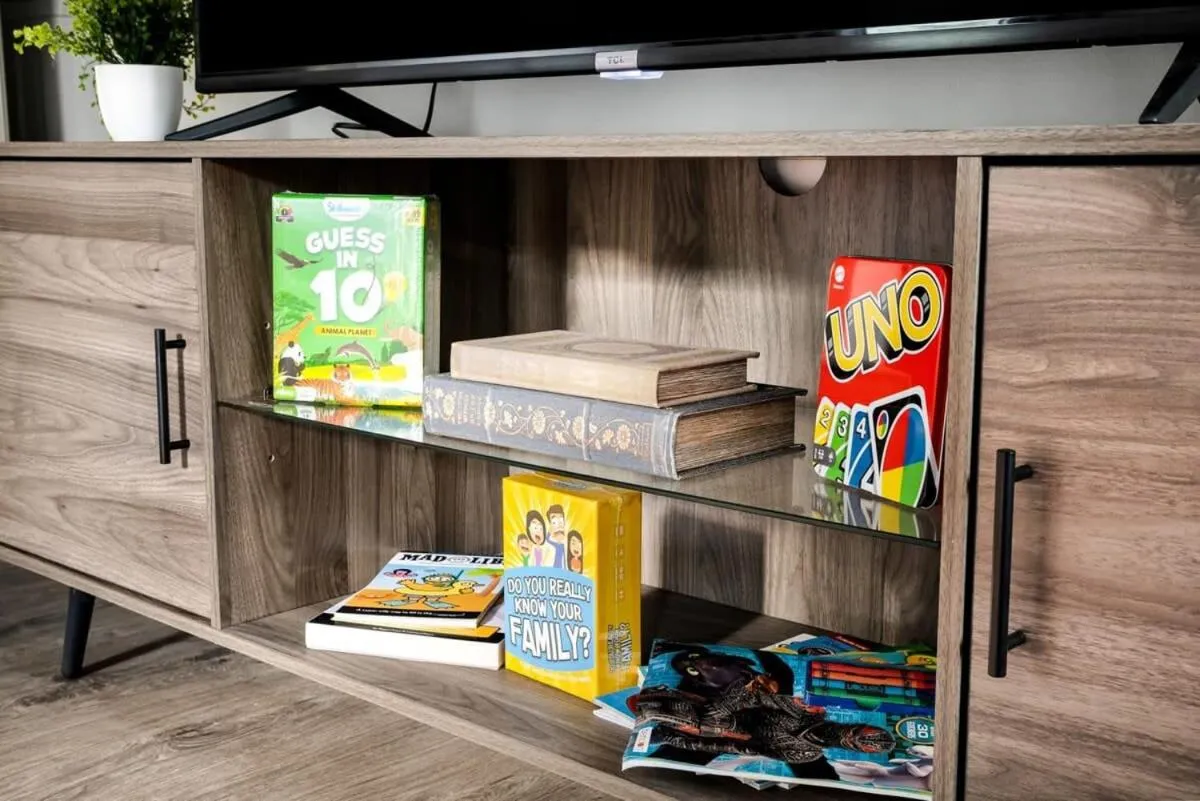 Activities in Modern decor, Hot Tub, Fire Pit & River Access!