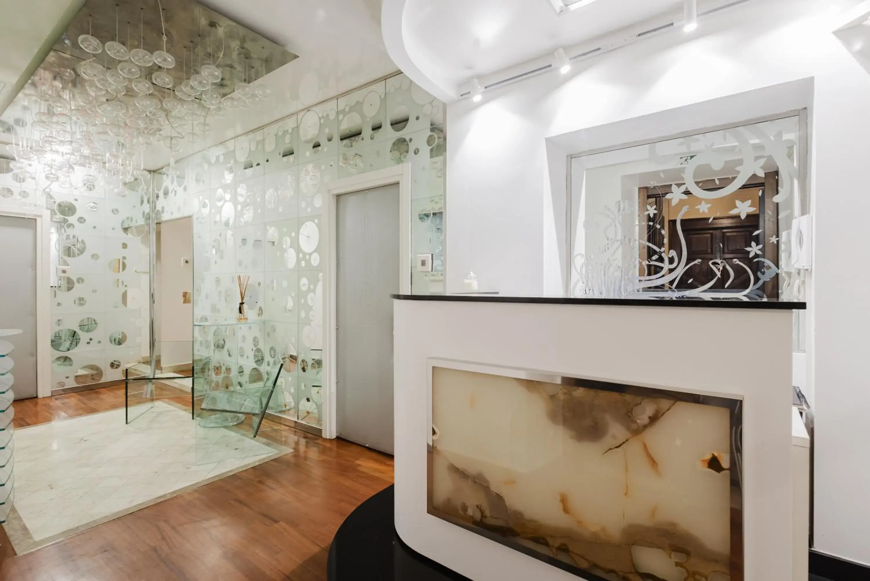 Lobby or reception in Hotel Trecento Lobby or reception in Hotel Trecento