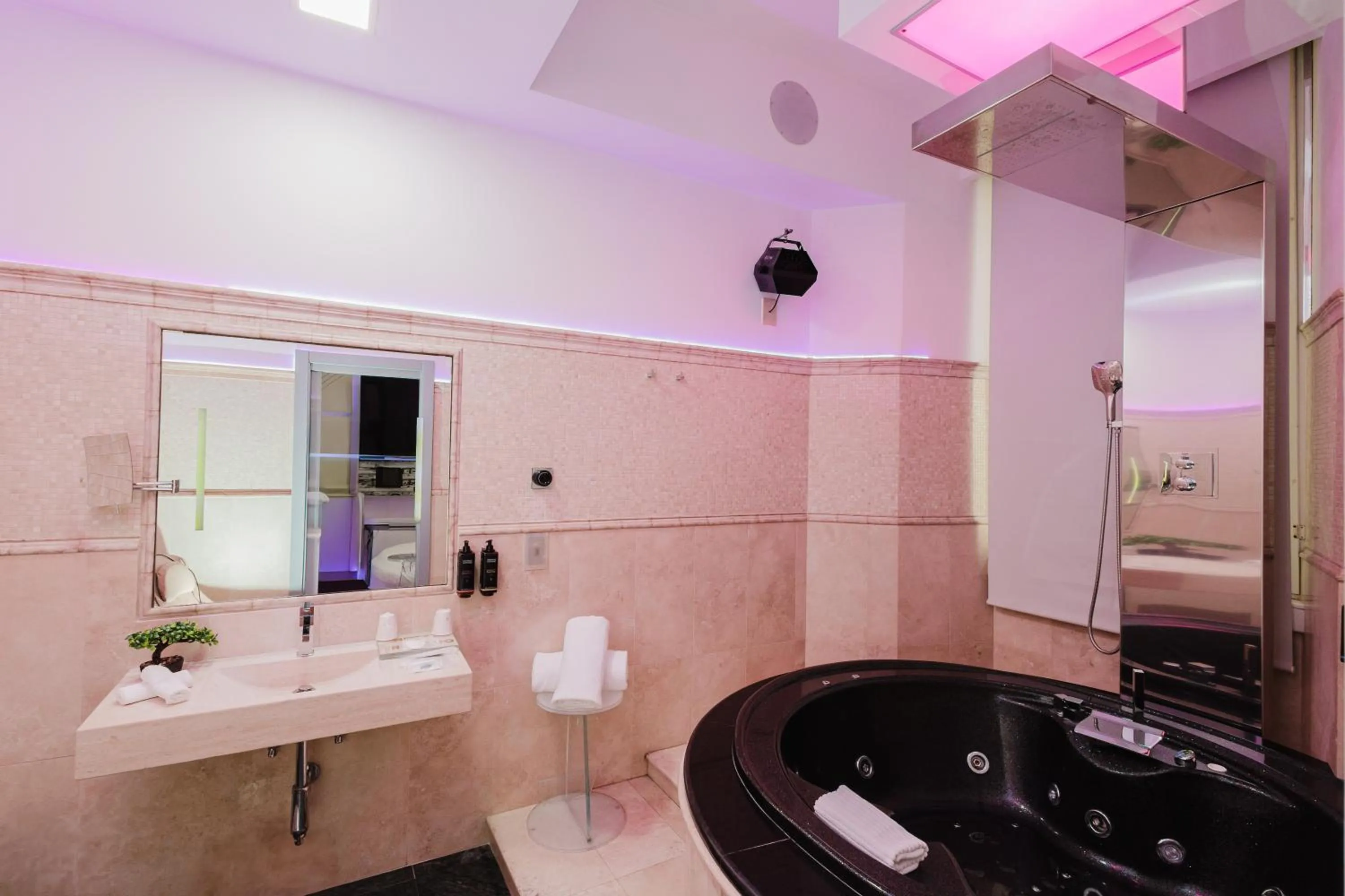 Bathroom in Hotel Trecento