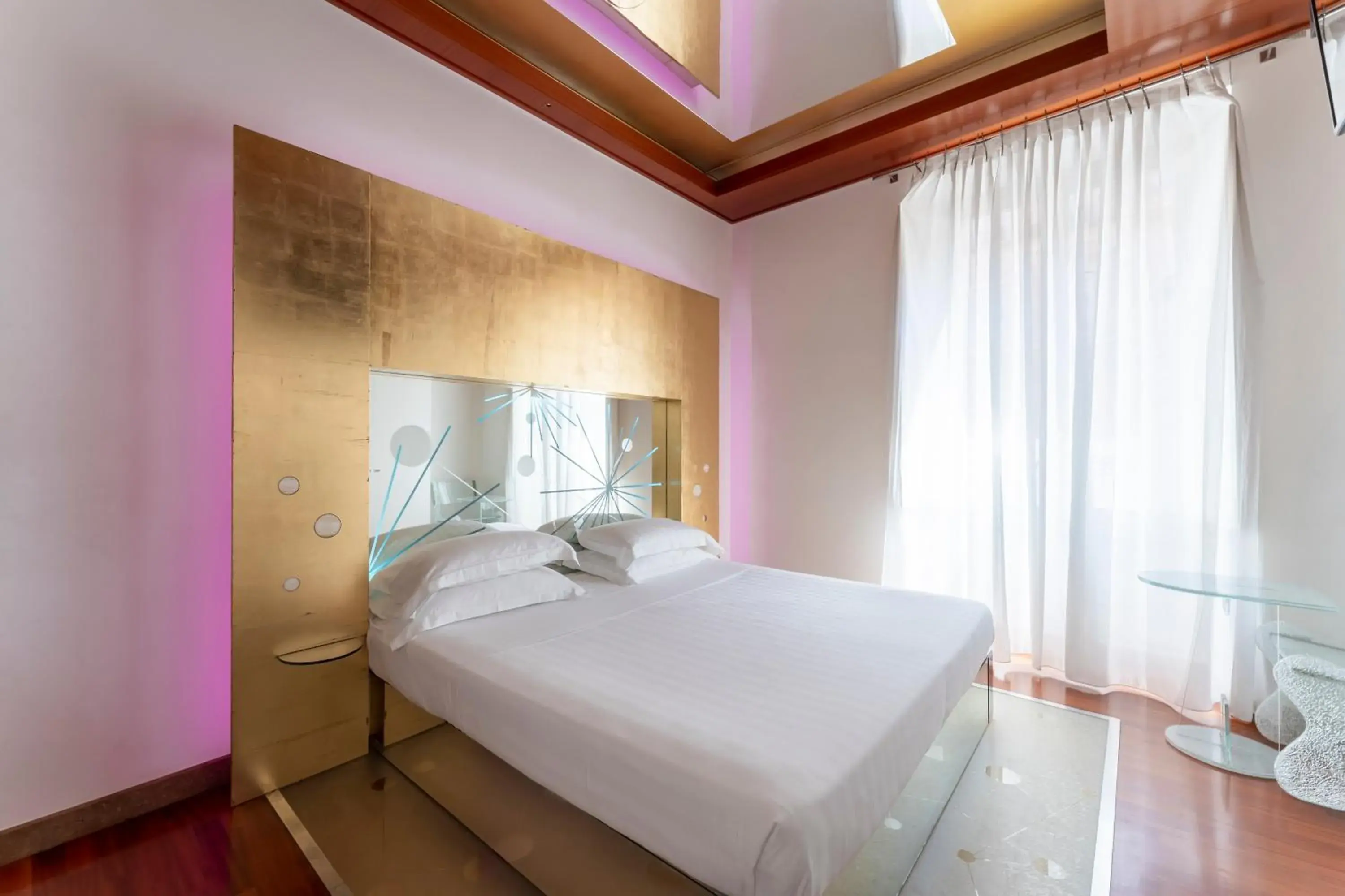 Bedroom, Bed in Hotel Trecento Bedroom, Bed in Hotel Trecento