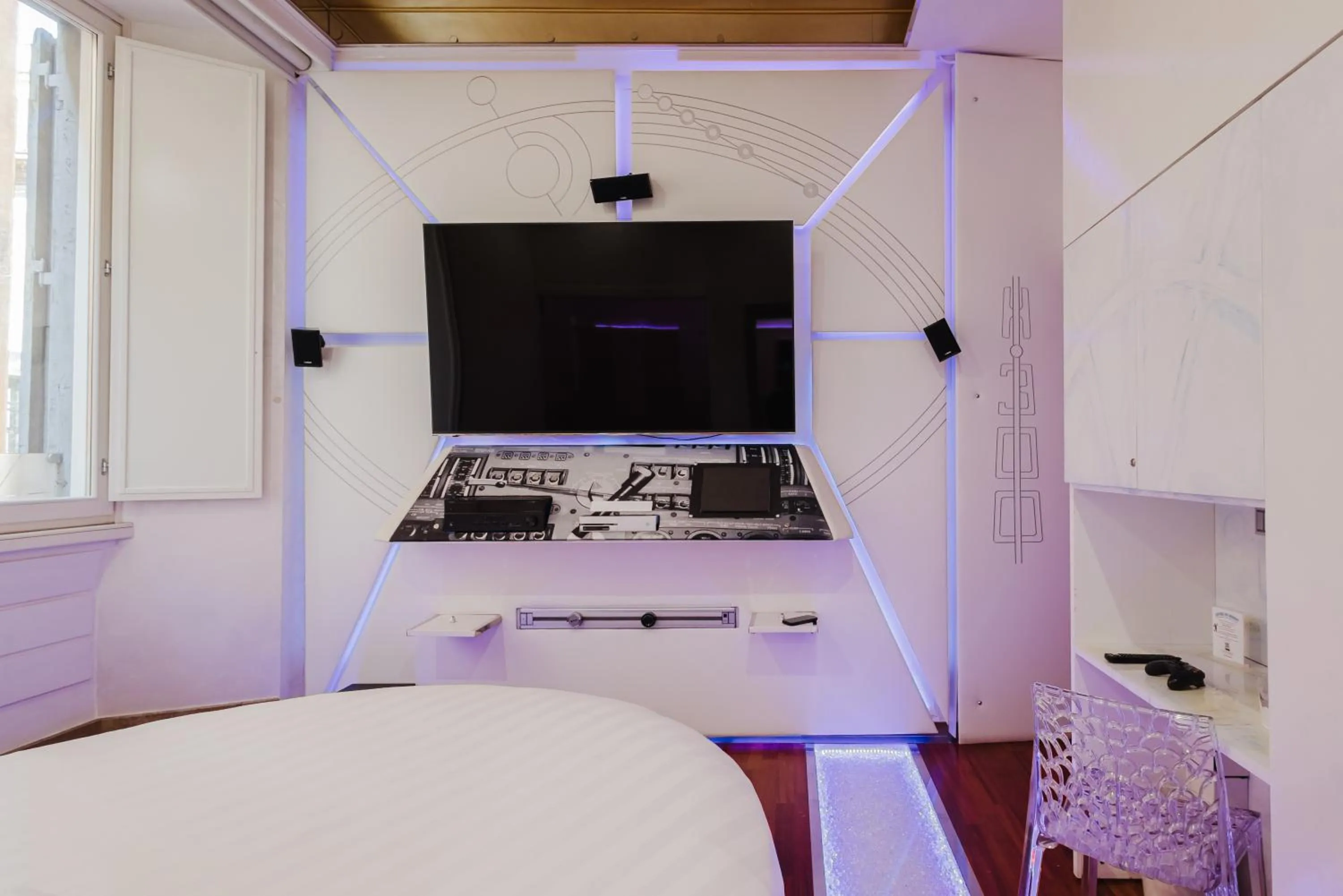 TV and multimedia, Bed in Hotel Trecento