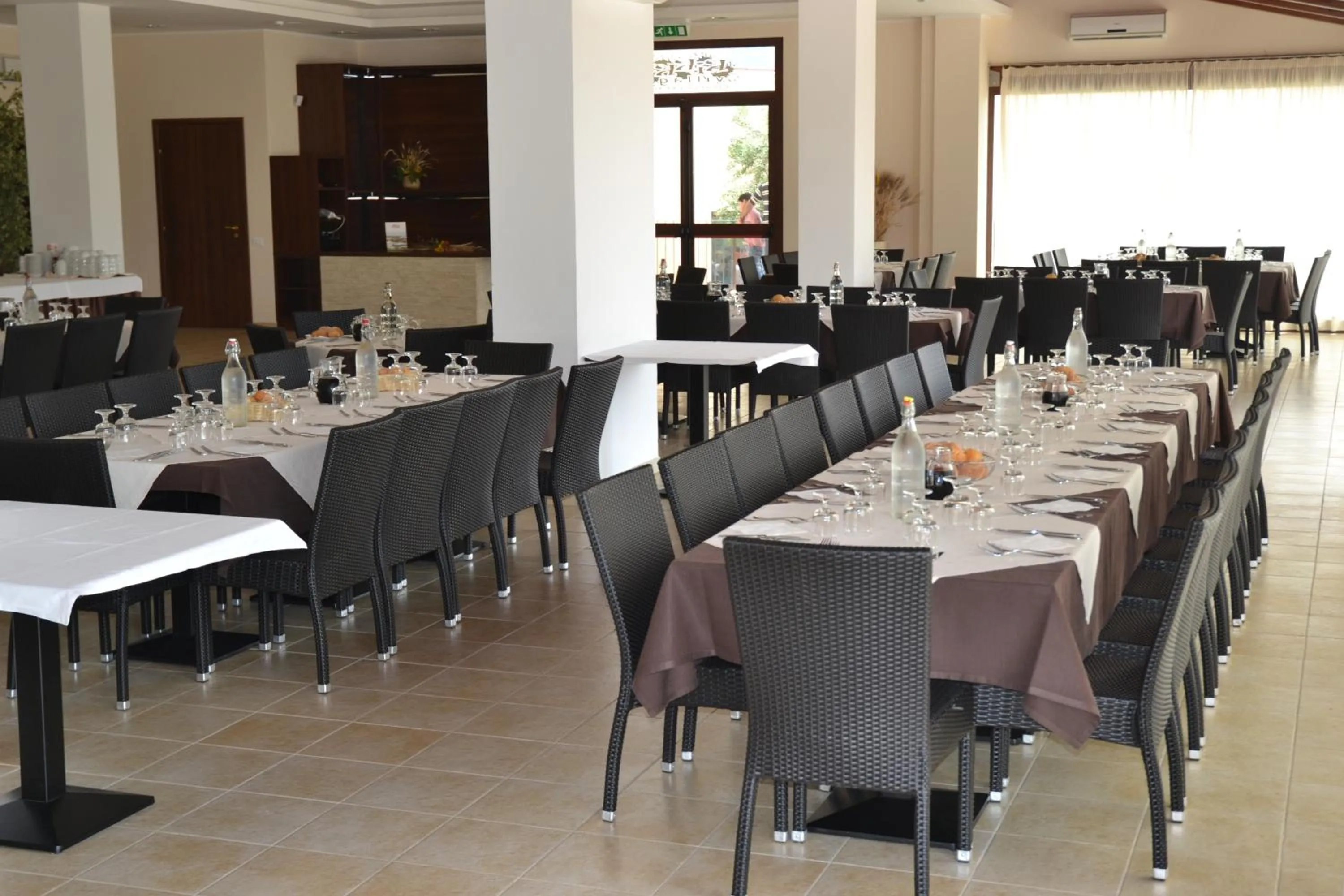 Restaurant/places to eat in Kikki Village