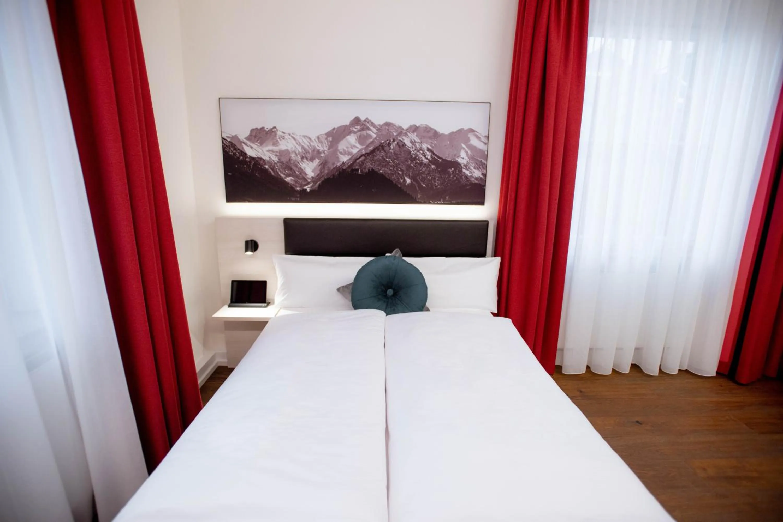 Bed in Reos Hotel Wangen