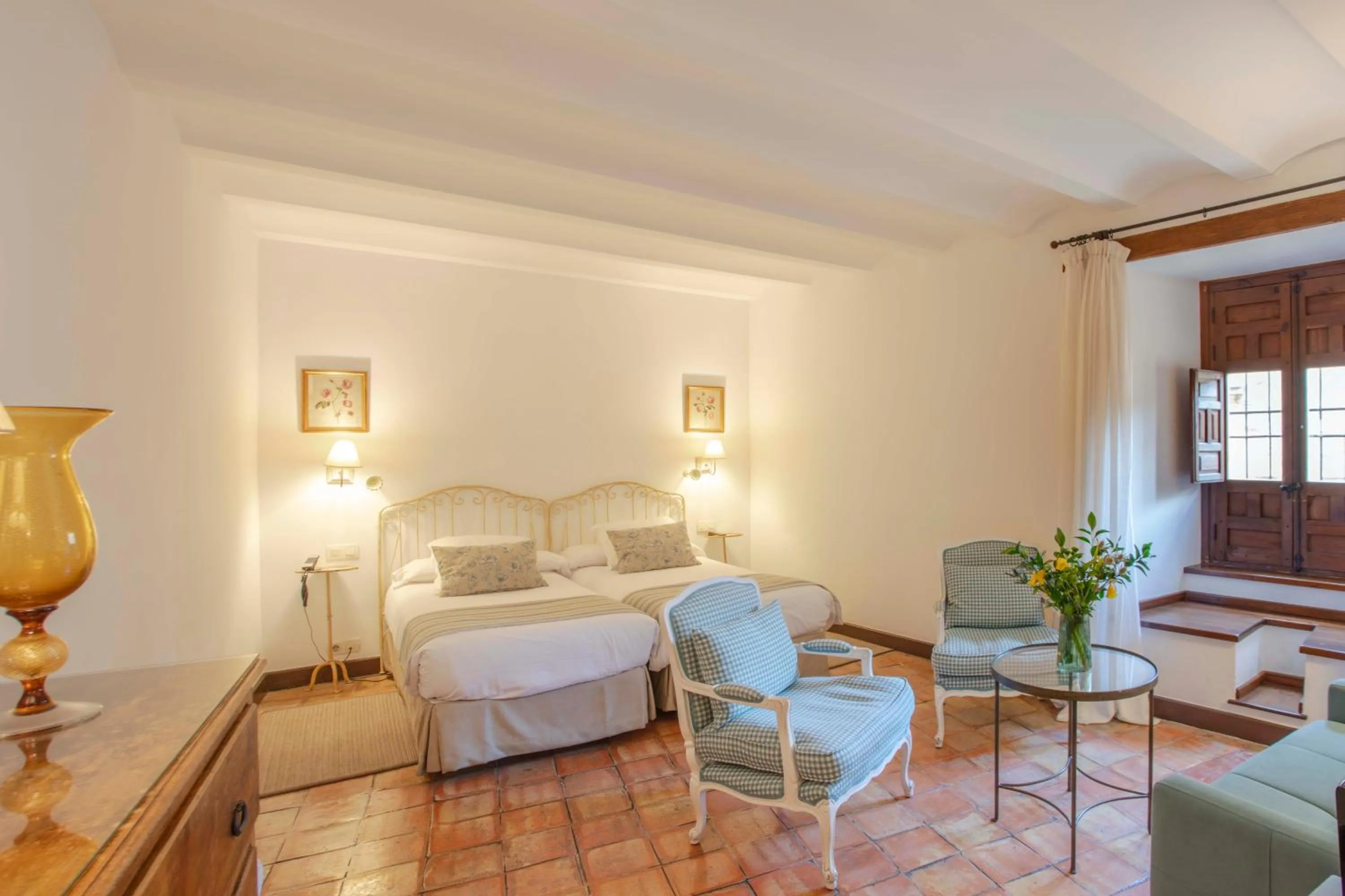 Bed in Hotel Puerta de la Luna