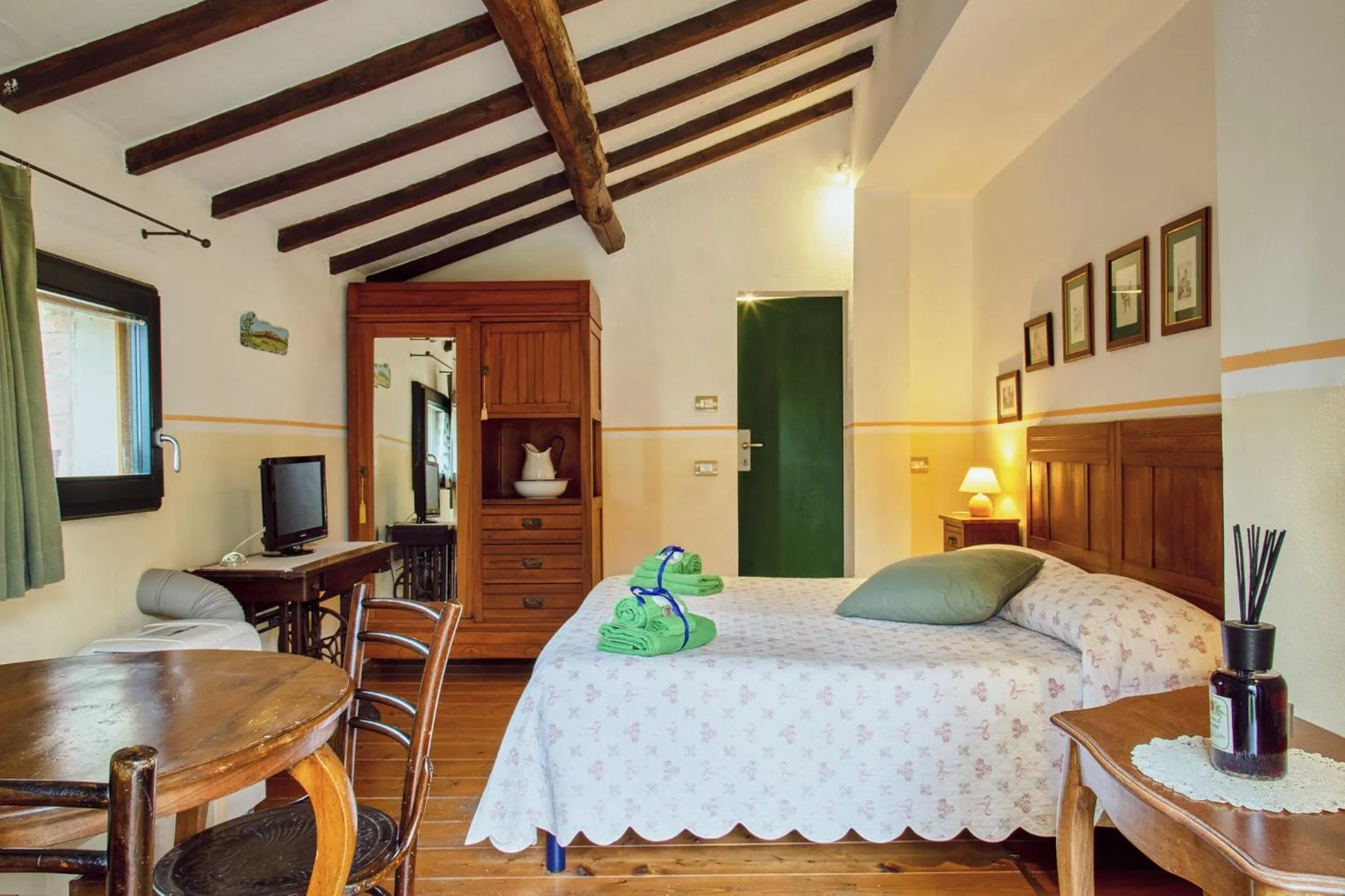 Photo of the whole room, Bed in Affittacamere Maria Gabriella