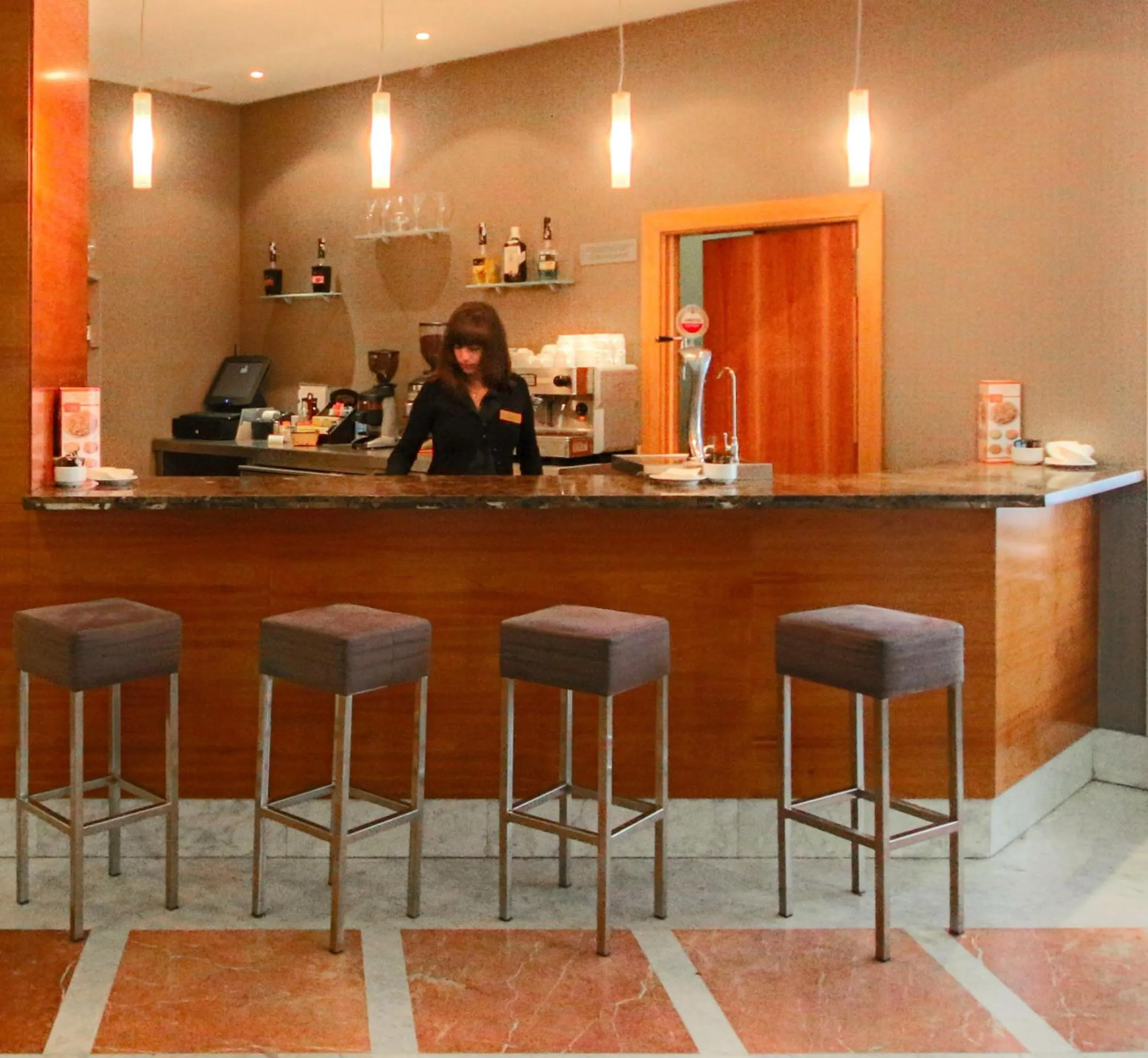 Lounge or bar in TH Boadilla