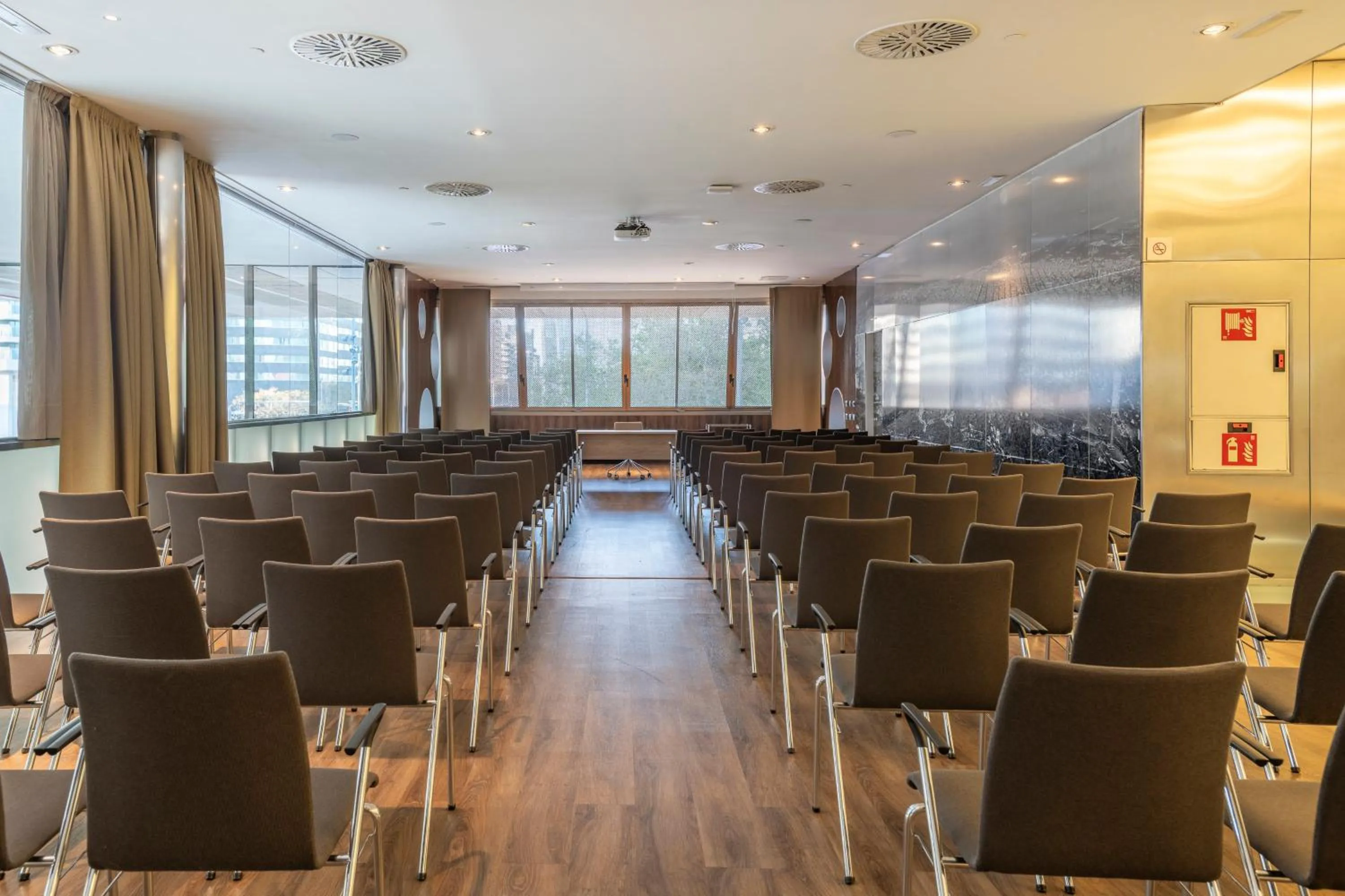 Meeting/conference room in Leonardo Royal Hotel Barcelona Forum