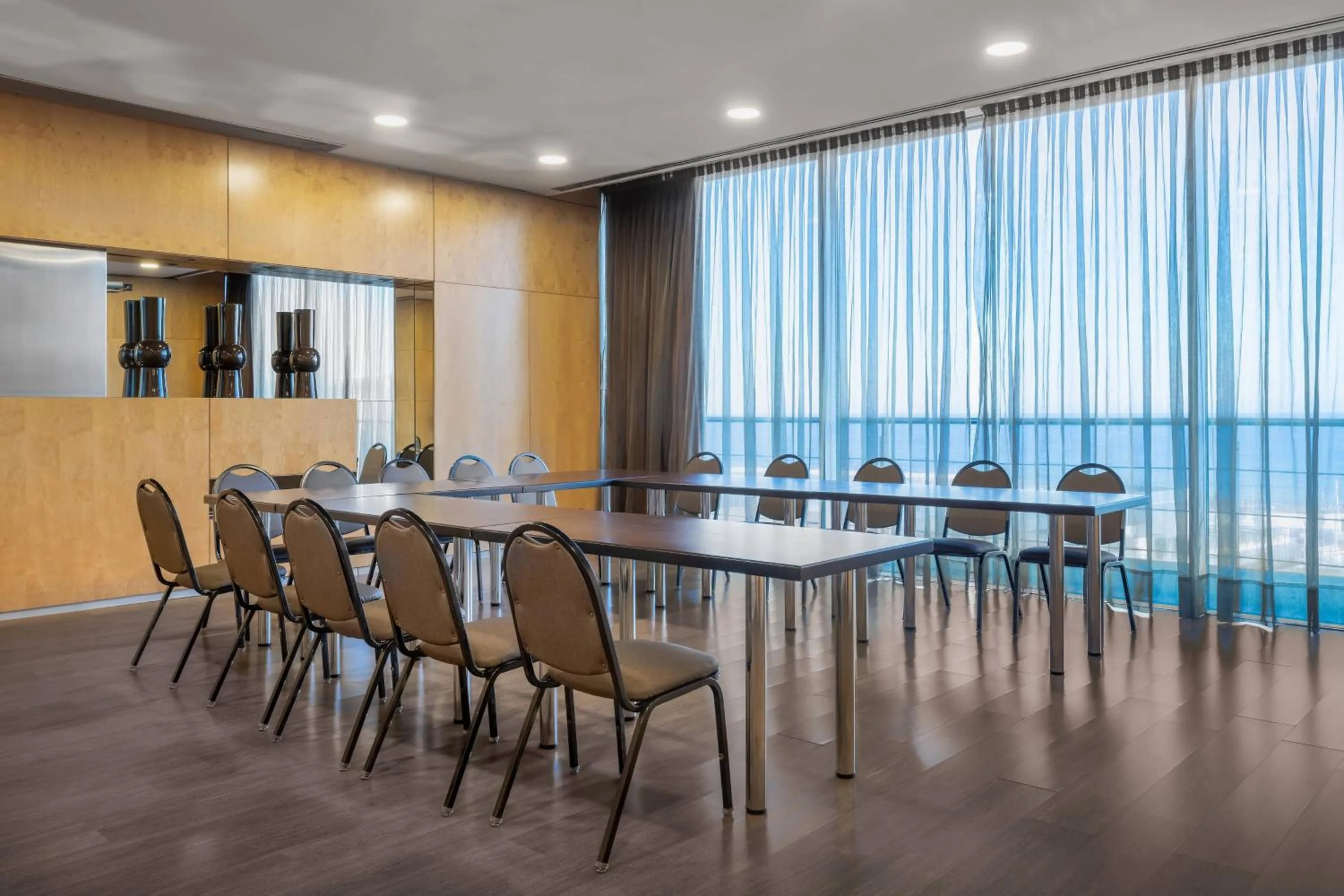 Meeting/conference room in AC Hotel Barcelona Fórum by Marriott