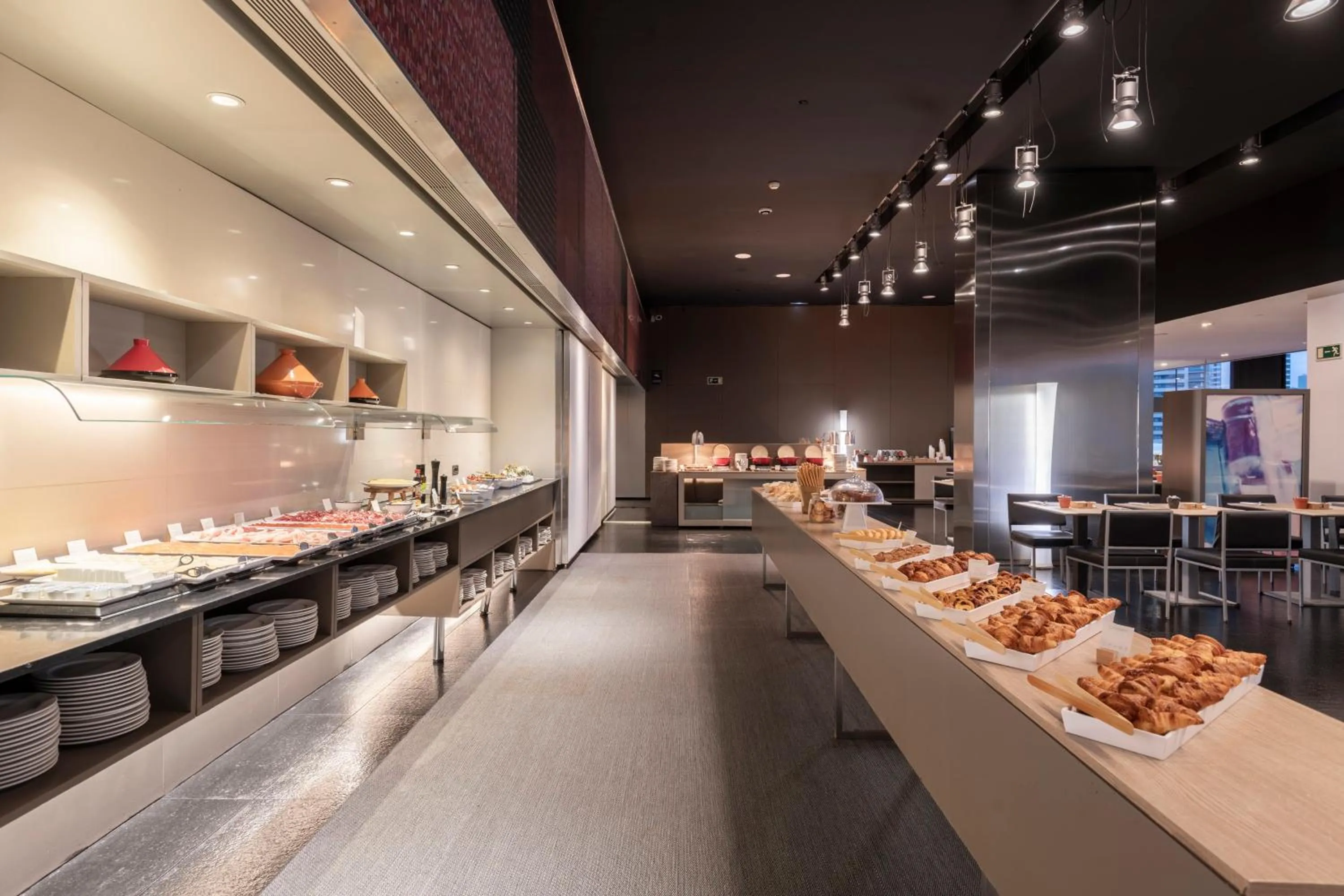 Buffet breakfast in Leonardo Royal Hotel Barcelona Forum