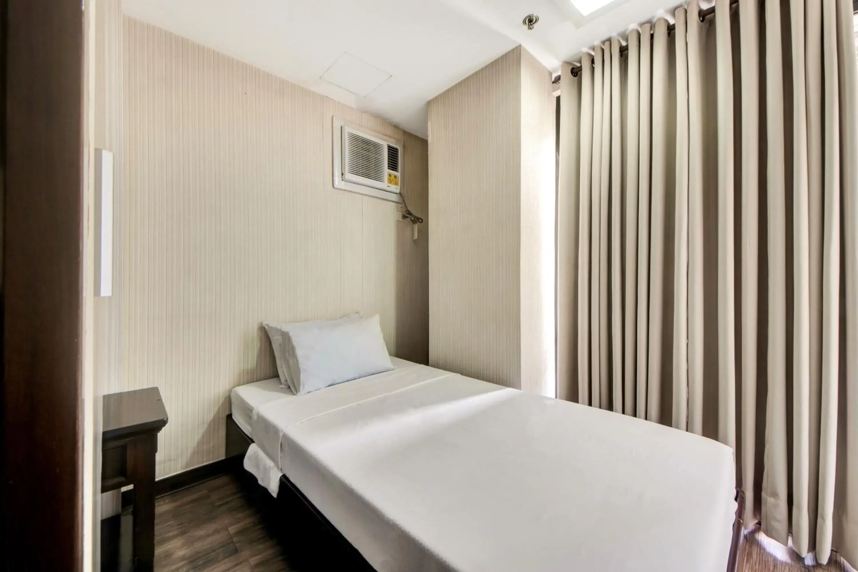 Bed in CEO Flats Bed in CEO Flats