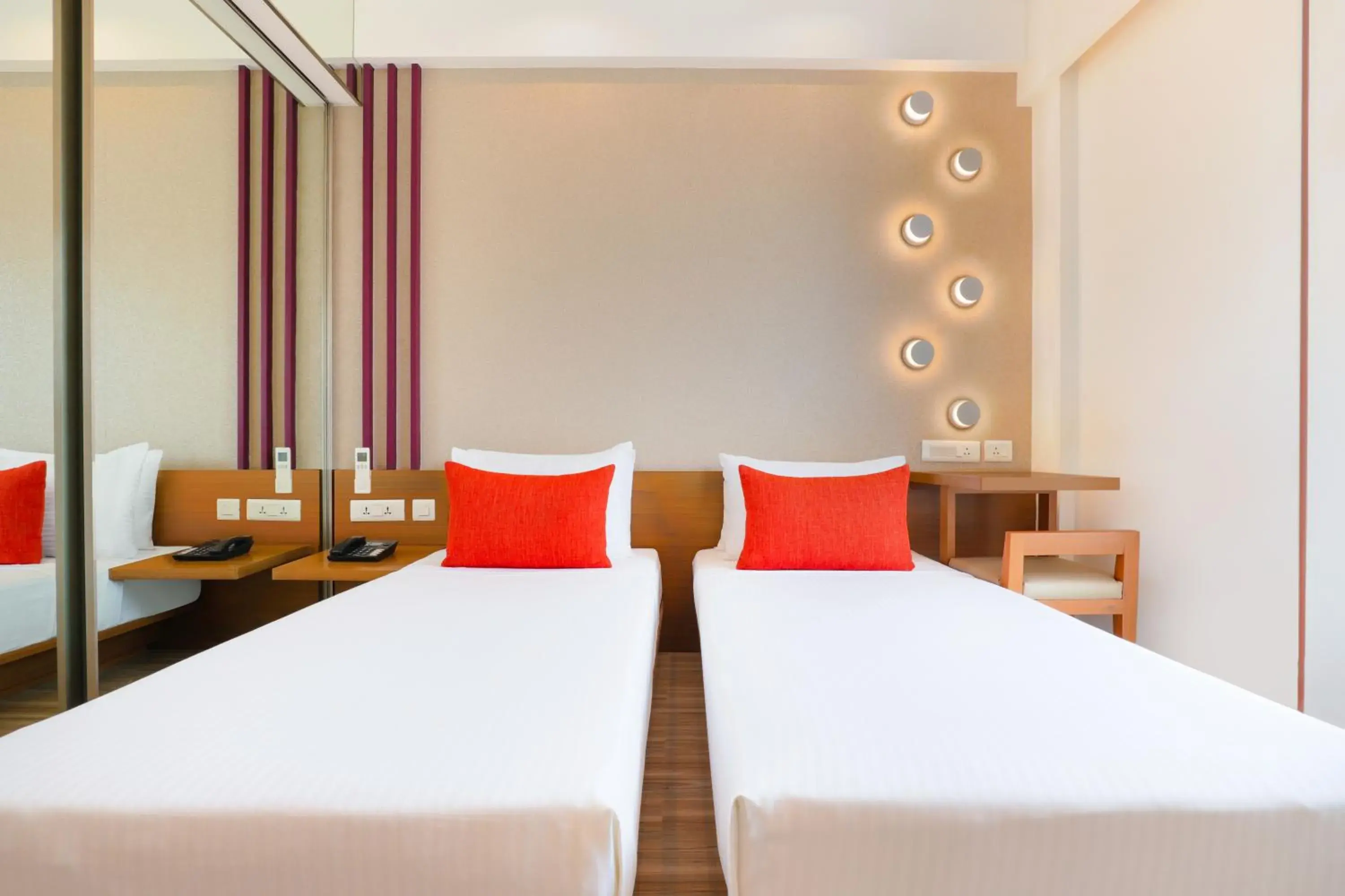 Deluxe Twin Room - single occupancy in Lemon Tree Hotel, Kalina BKC, Mumbai Deluxe Twin Room - single occupancy in Lemon Tree Hotel, Kalina BKC, Mumbai