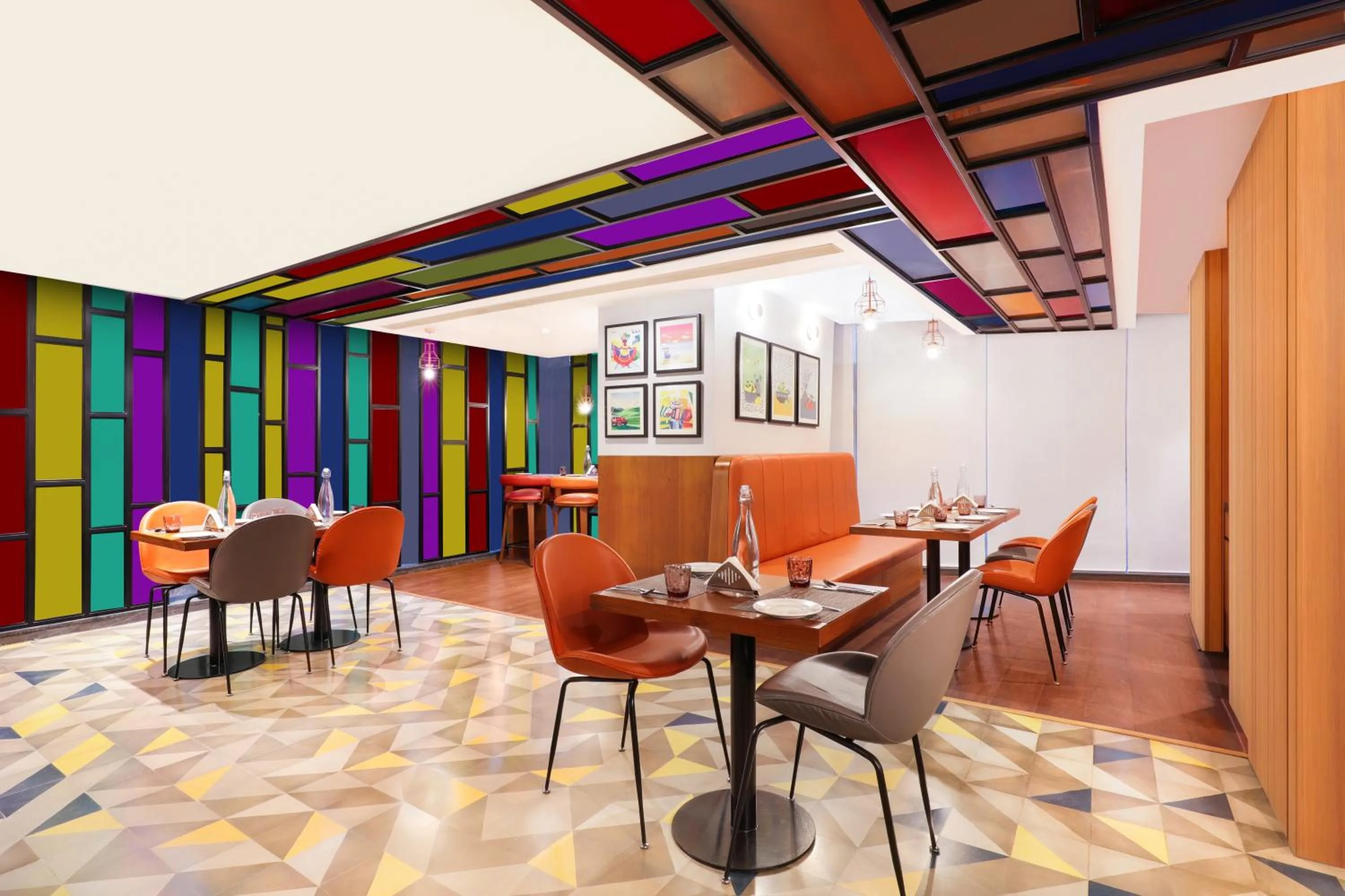 Restaurant/places to eat in Lemon Tree Hotel, Kalina BKC, Mumbai