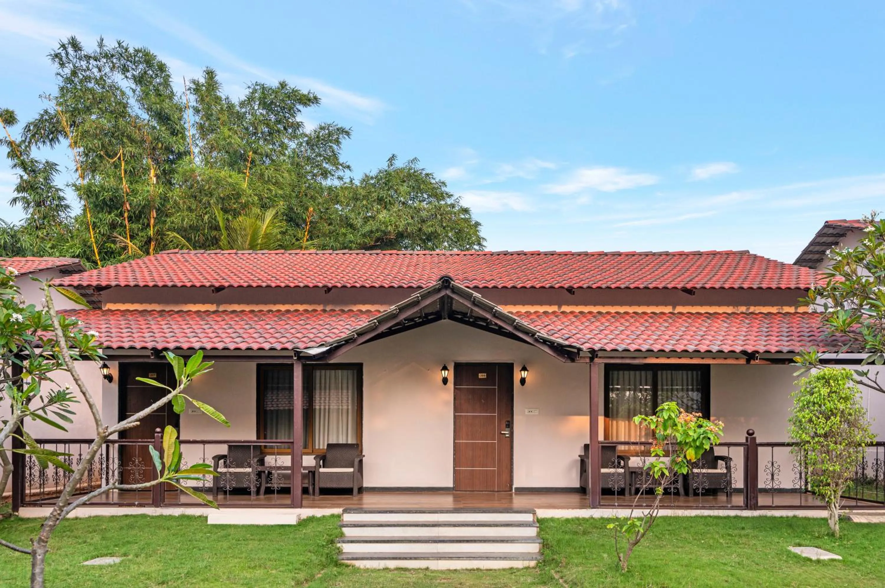 Facade/entrance in Sterling Banashree Badami