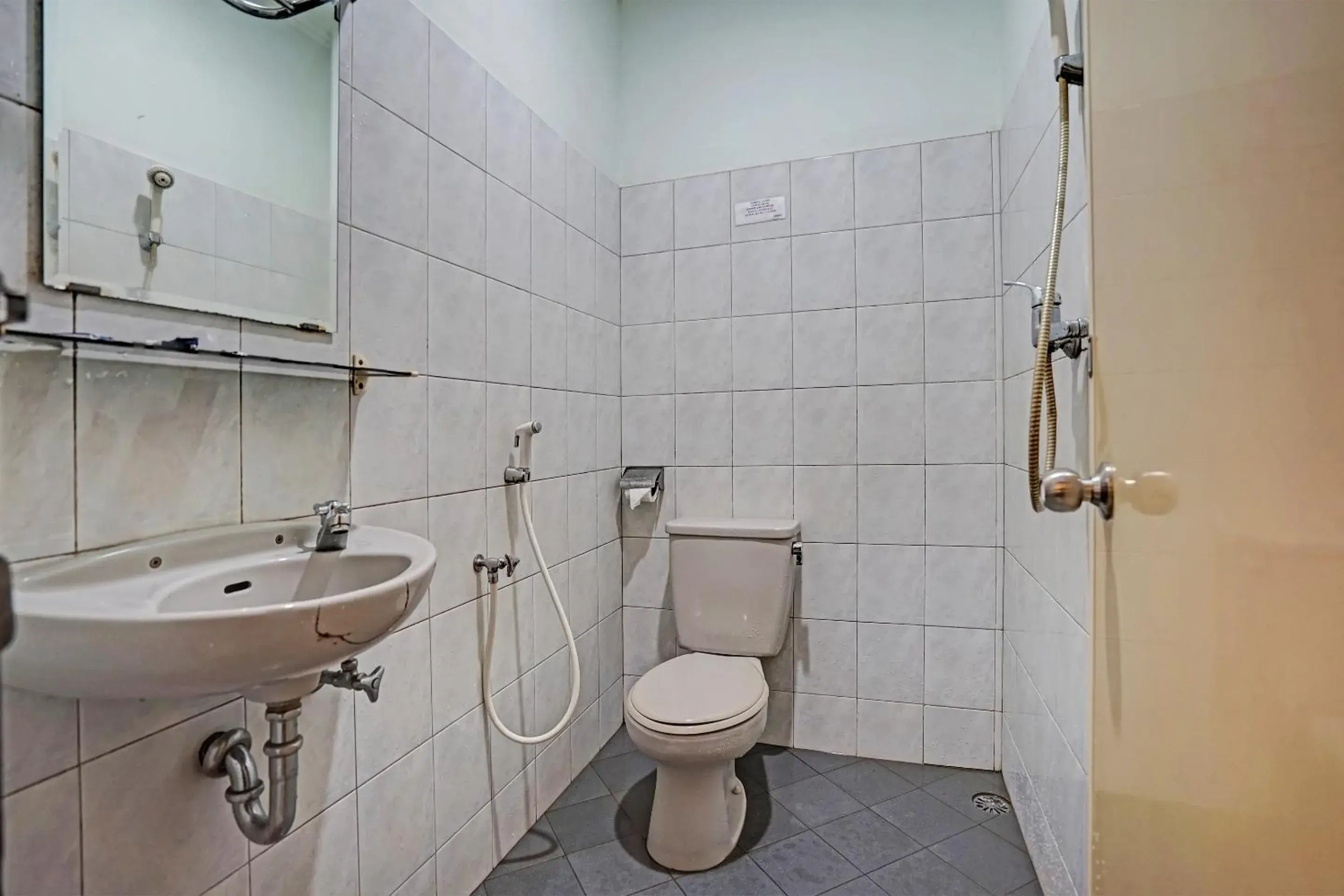 Bathroom in Hotel O Wisma Bari Bathroom in Hotel O Wisma Bari