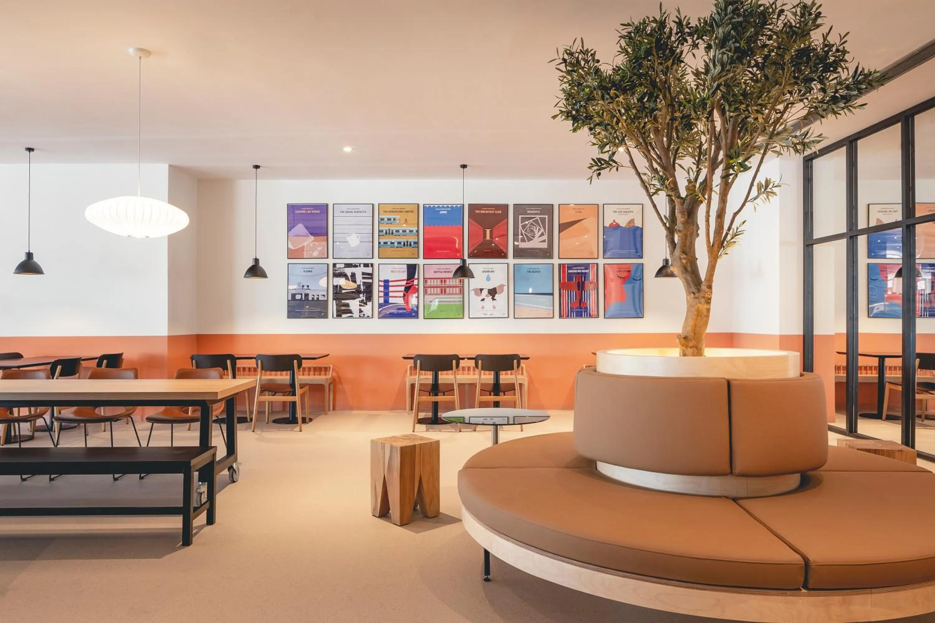 Lobby or reception in B&B HOTEL Madrid Getafe