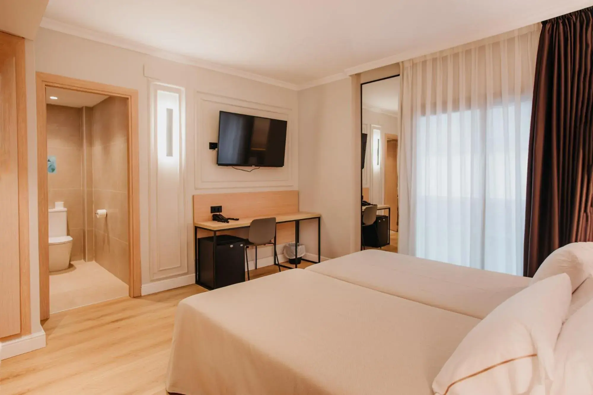 Bed in Hotel Miramar Bed in Hotel Miramar