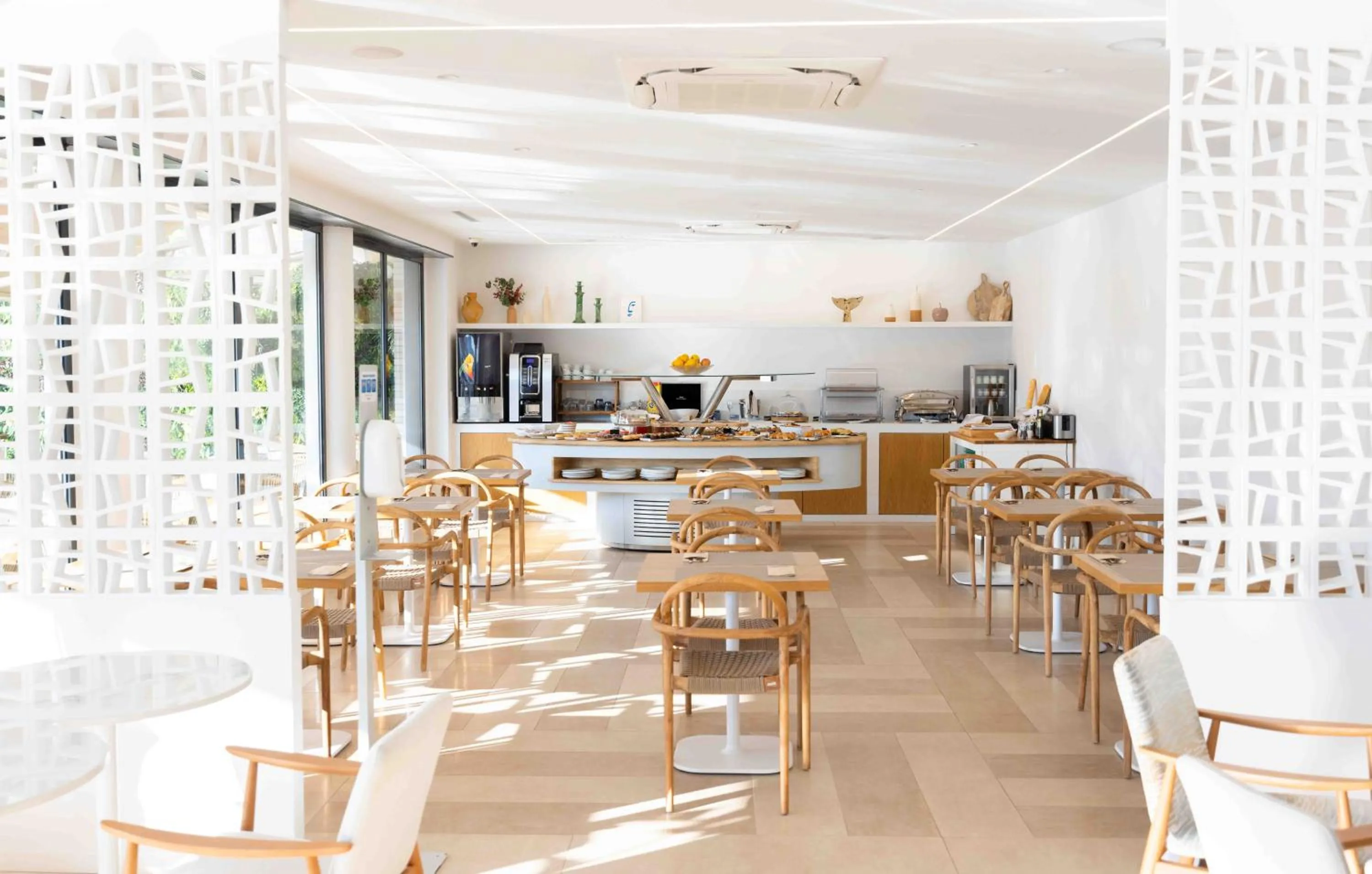 Breakfast in Hotel Port Salins by Pierre & Vacances