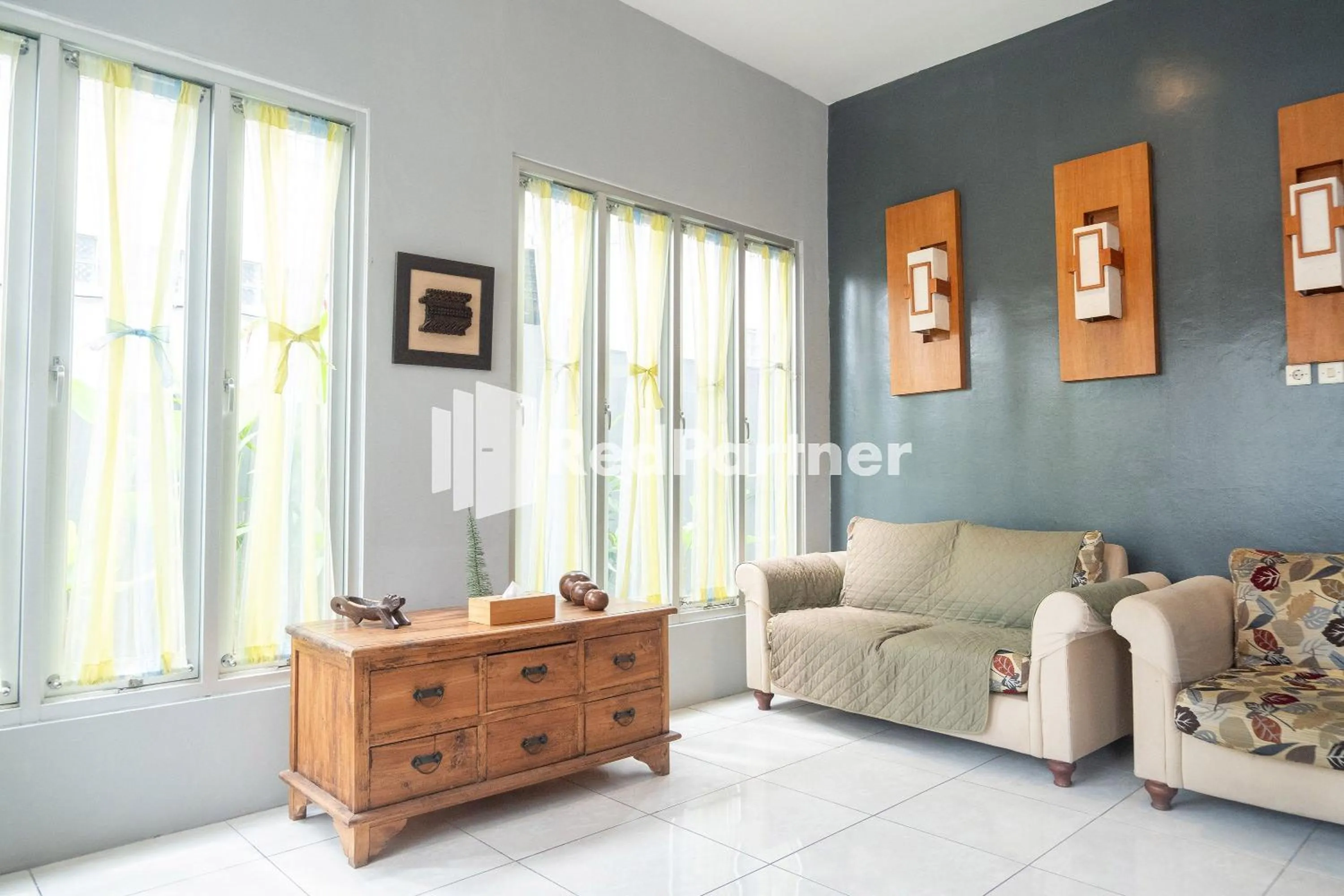 Living room in Omah Capung near Malioboro Area Mitra RedDoorz