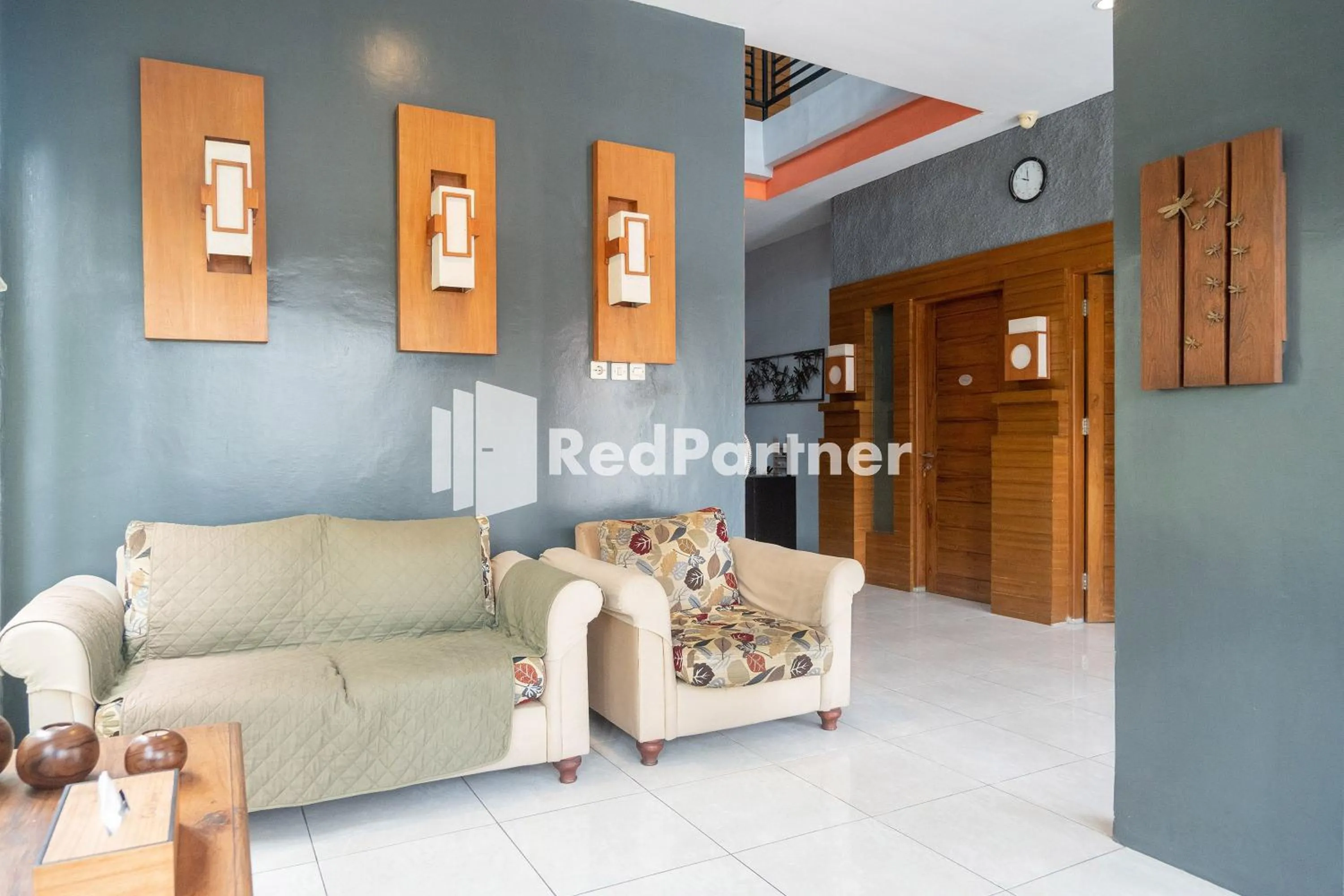 Living room in Omah Capung near Malioboro Area Mitra RedDoorz