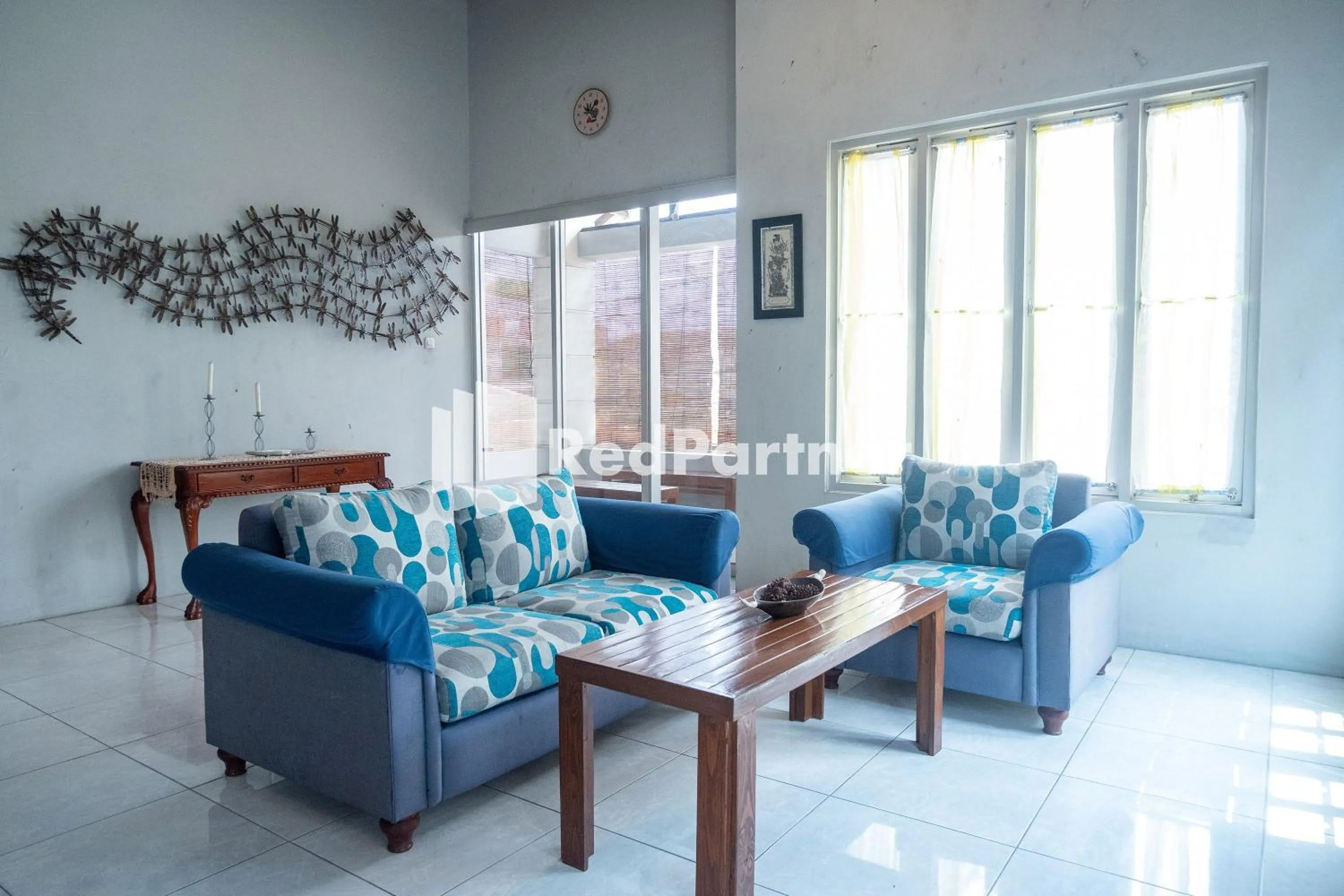Living room in Omah Capung near Malioboro Area Mitra RedDoorz