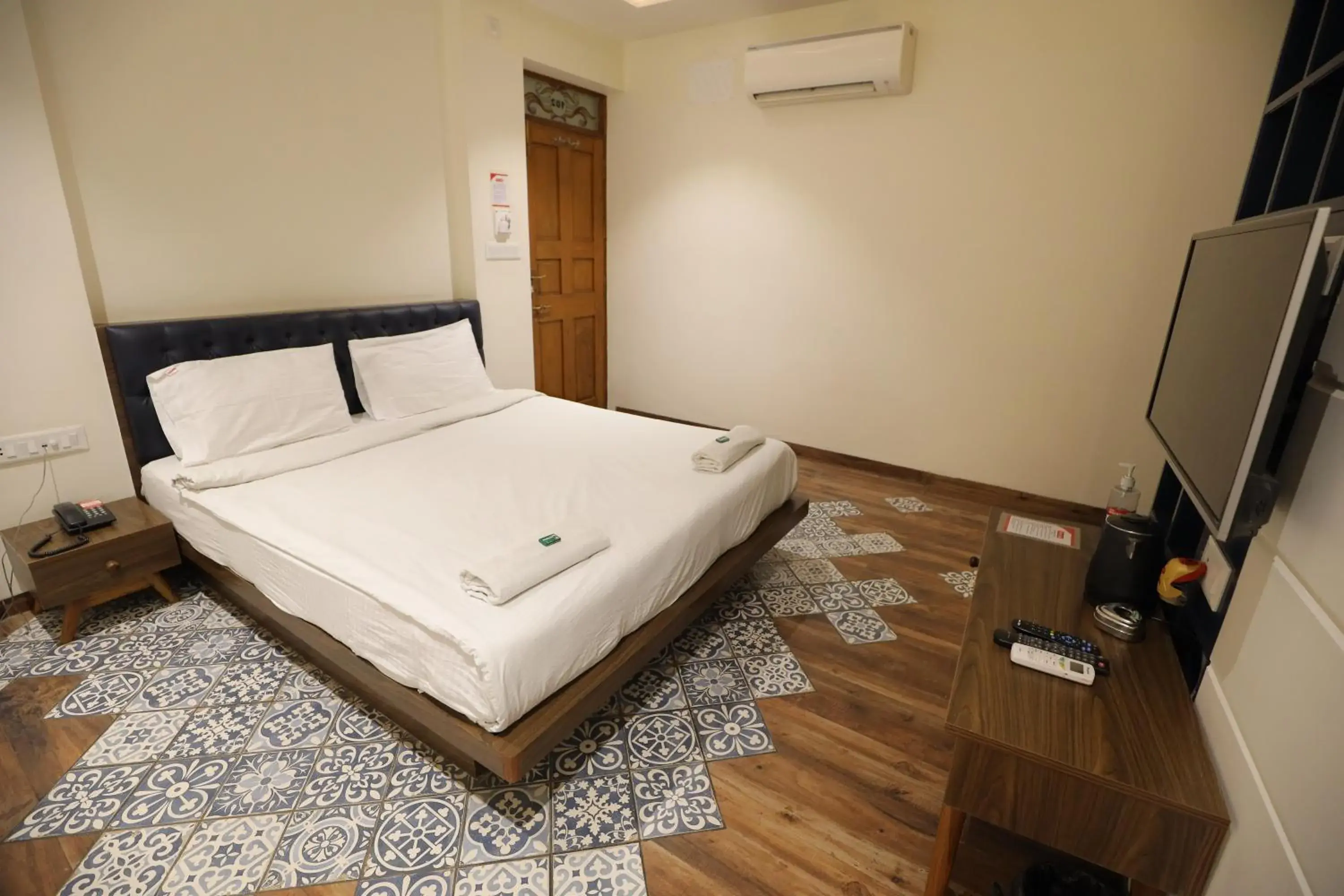 Bed in Hotel Sudarshan Palace Bed in Hotel Sudarshan Palace