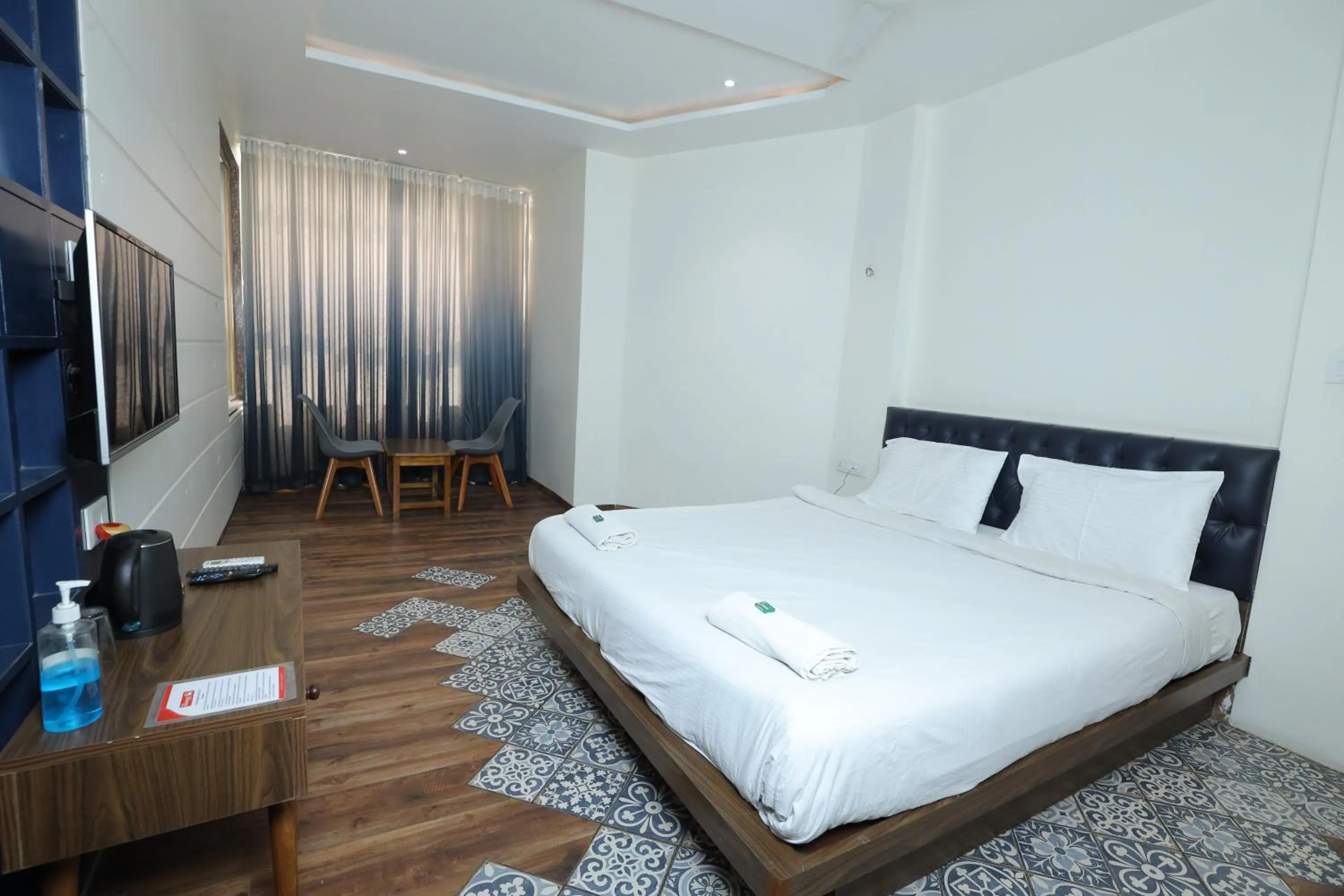 TV and multimedia in Hotel Sudarshan Palace