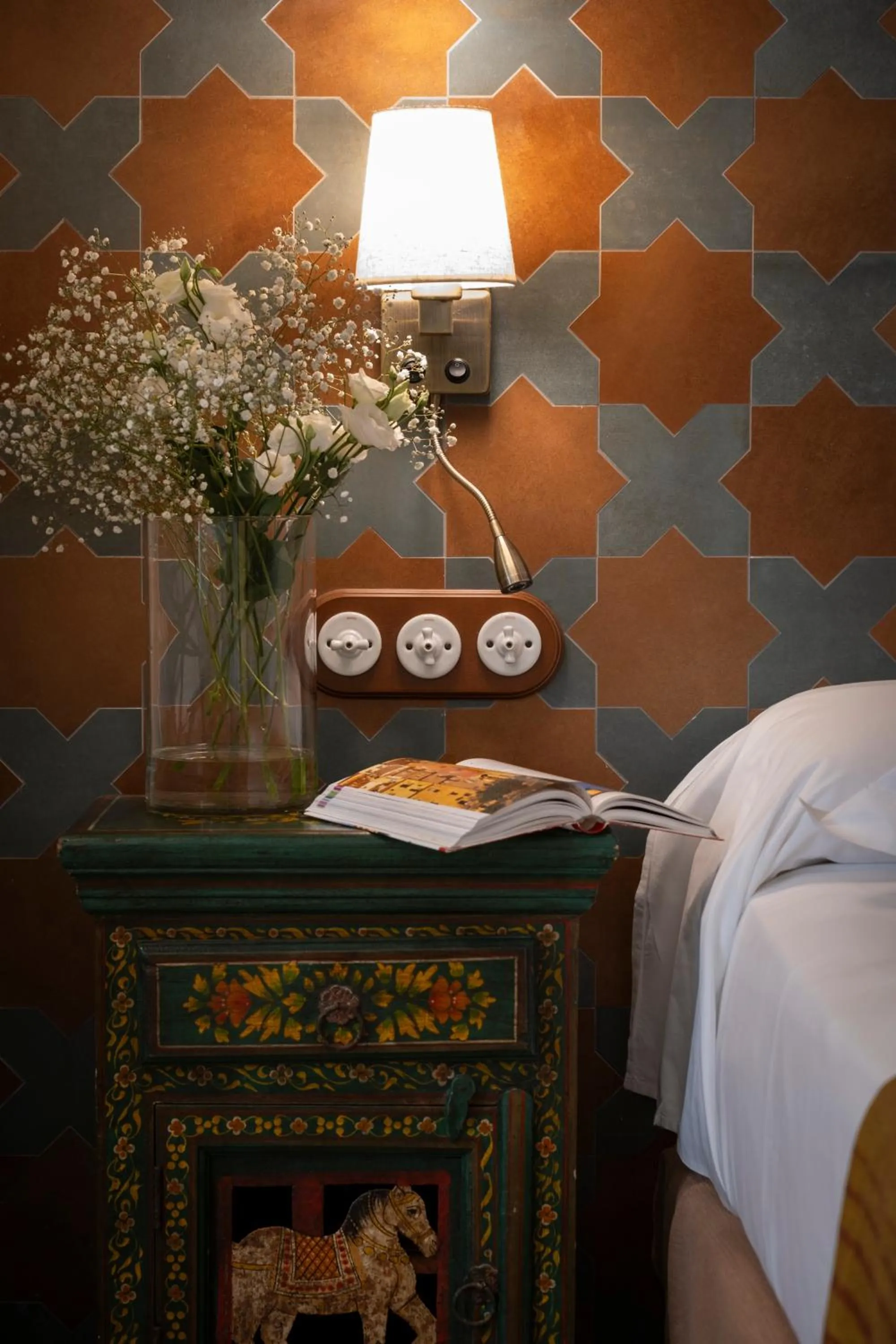 Decorative detail, Bed in Alcoba del Rey de Sevilla