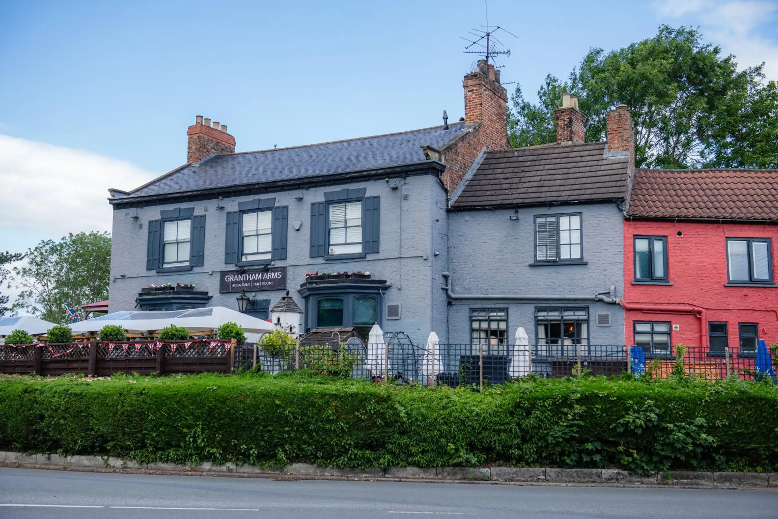 Property building in Grantham Arms Property building in Grantham Arms