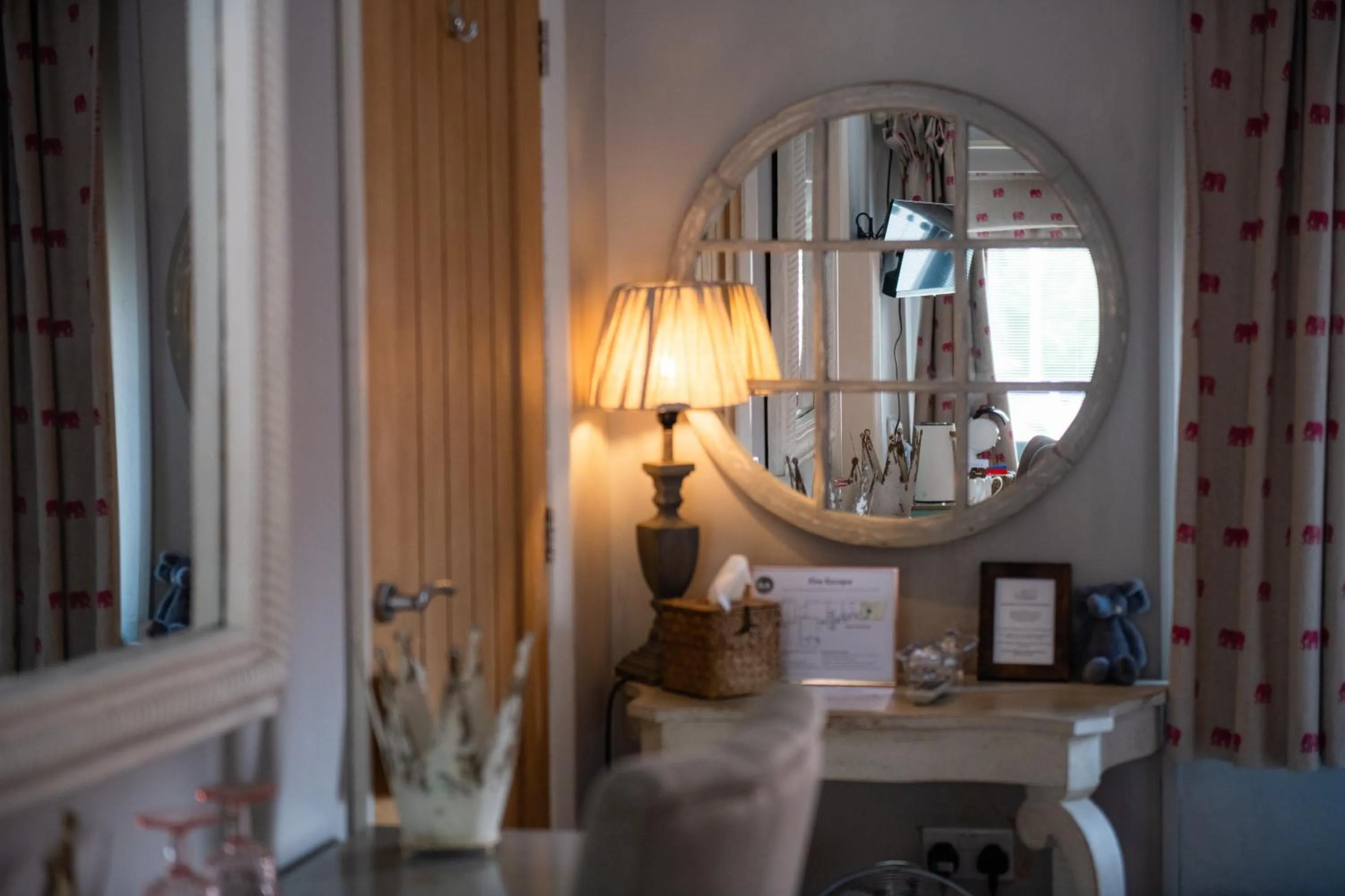 Bedroom in Grantham Arms