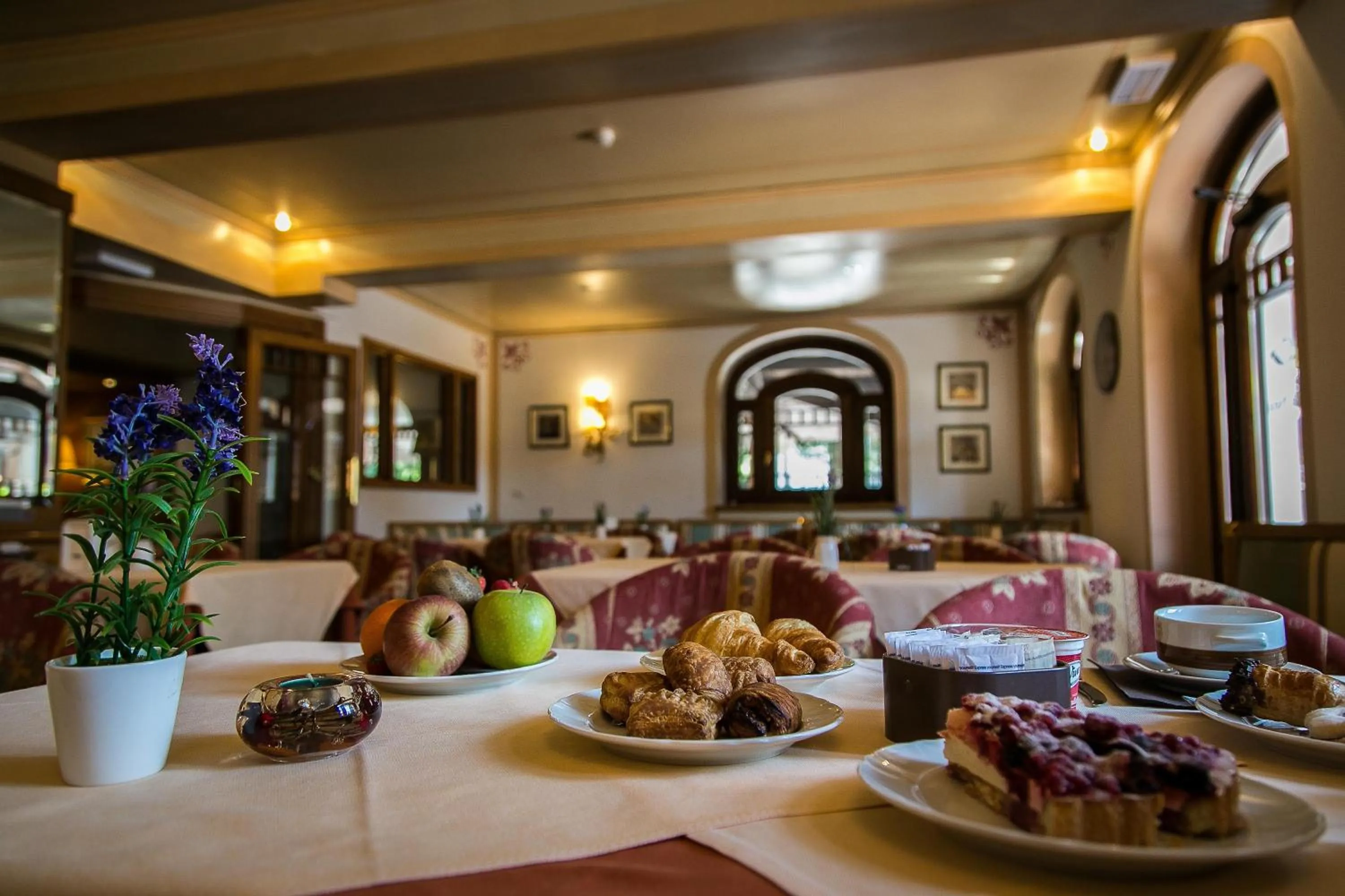 Restaurant/places to eat in Hotel Posta R.T.A.