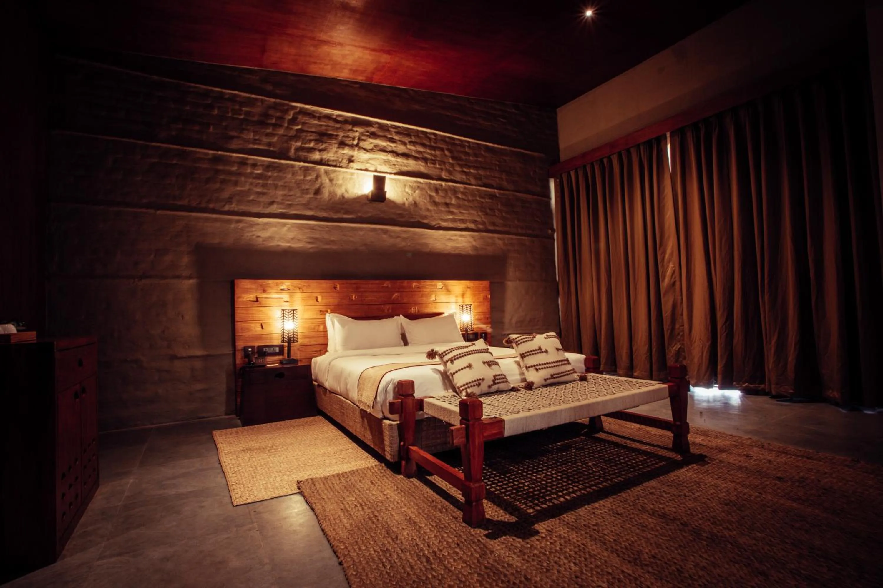 Bed in Sanctuary Chitwan National Park