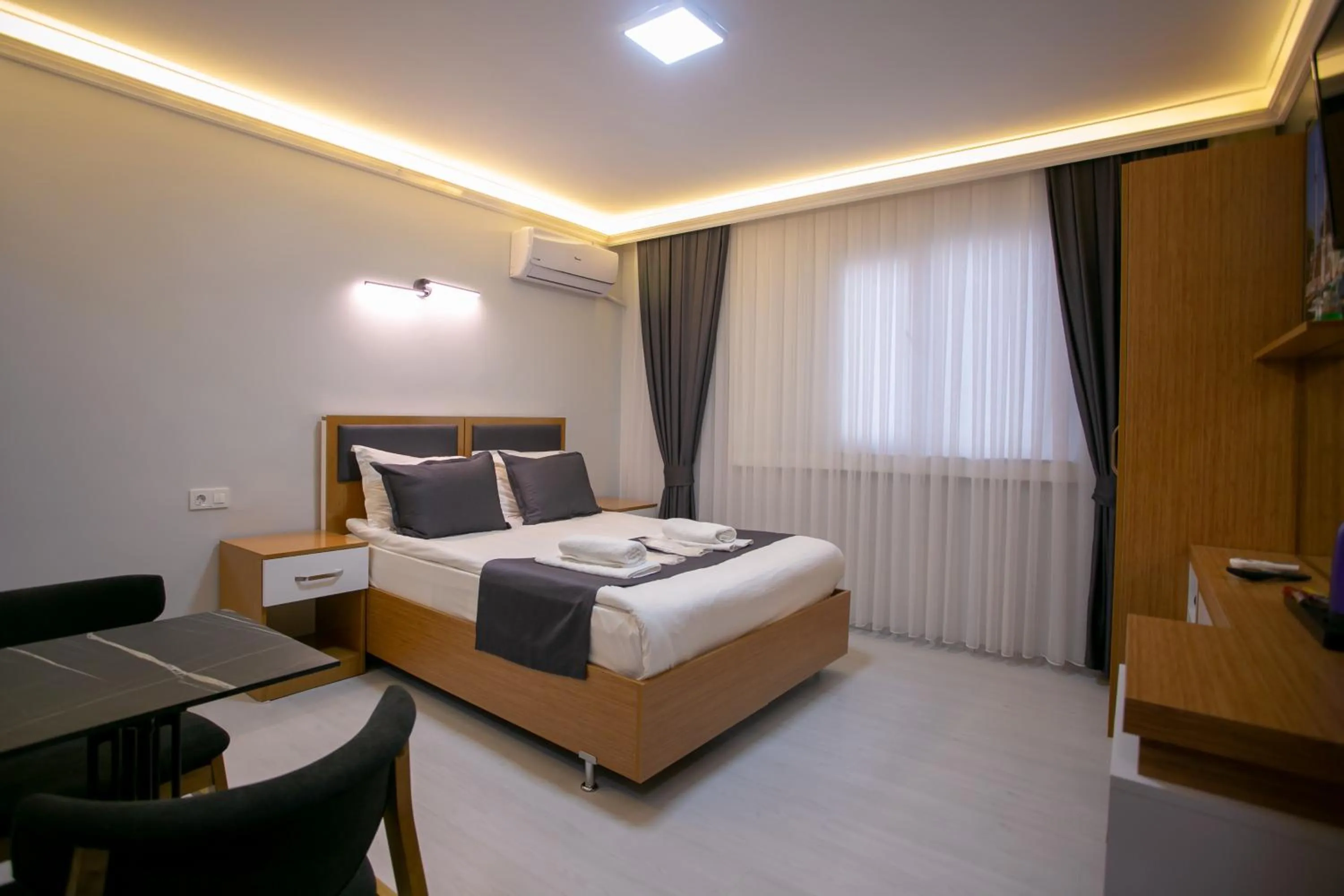 Photo of the whole room, Bed in BLAU GRÜN İSTANBUL OTEL