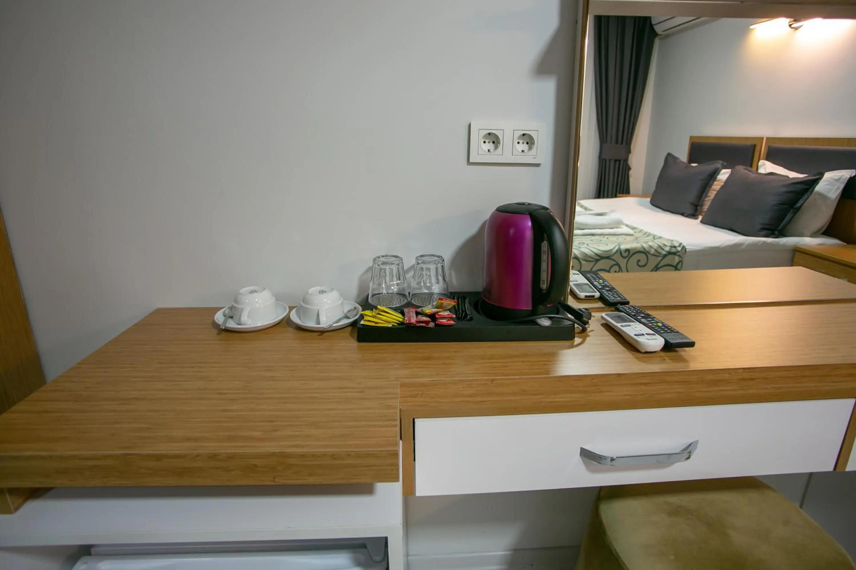 hair dresser in BLAU GRÜN İSTANBUL OTEL