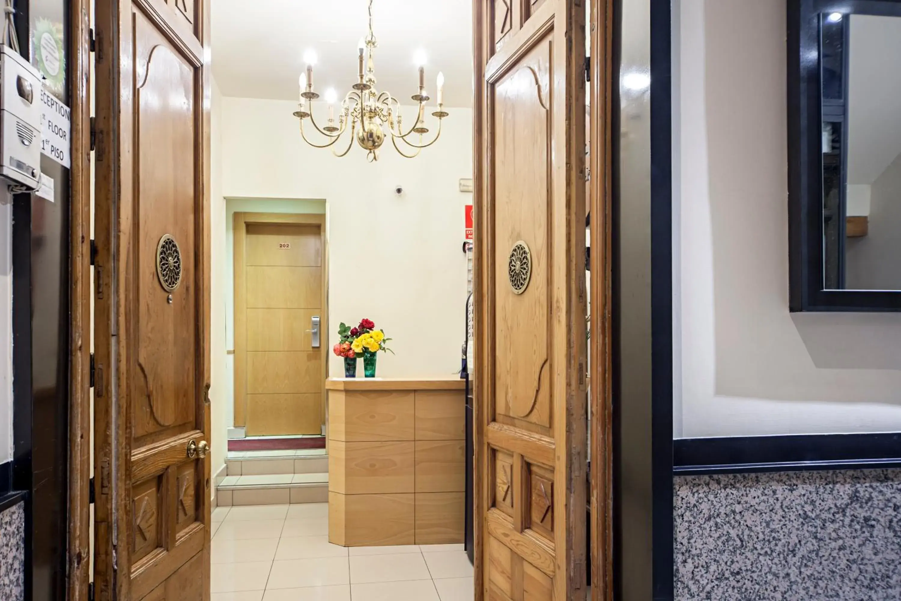 Facade/entrance in Hostal Inter Puerta del Sol AUTO CHECK IN Facade/entrance in Hostal Inter Puerta del Sol AUTO CHECK IN