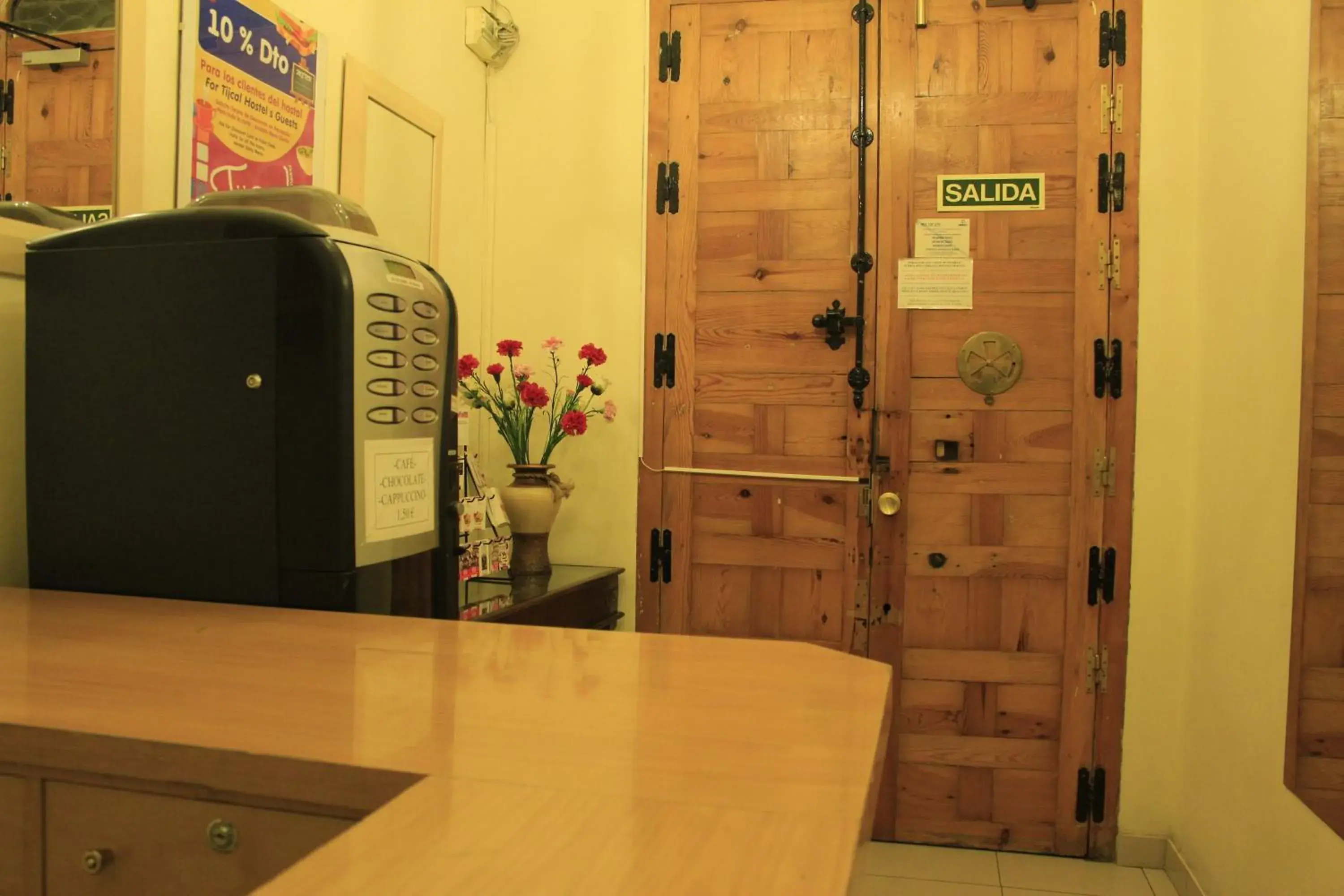 Lobby or reception in Hostal Inter Puerta del Sol AUTO CHECK IN Lobby or reception in Hostal Inter Puerta del Sol AUTO CHECK IN