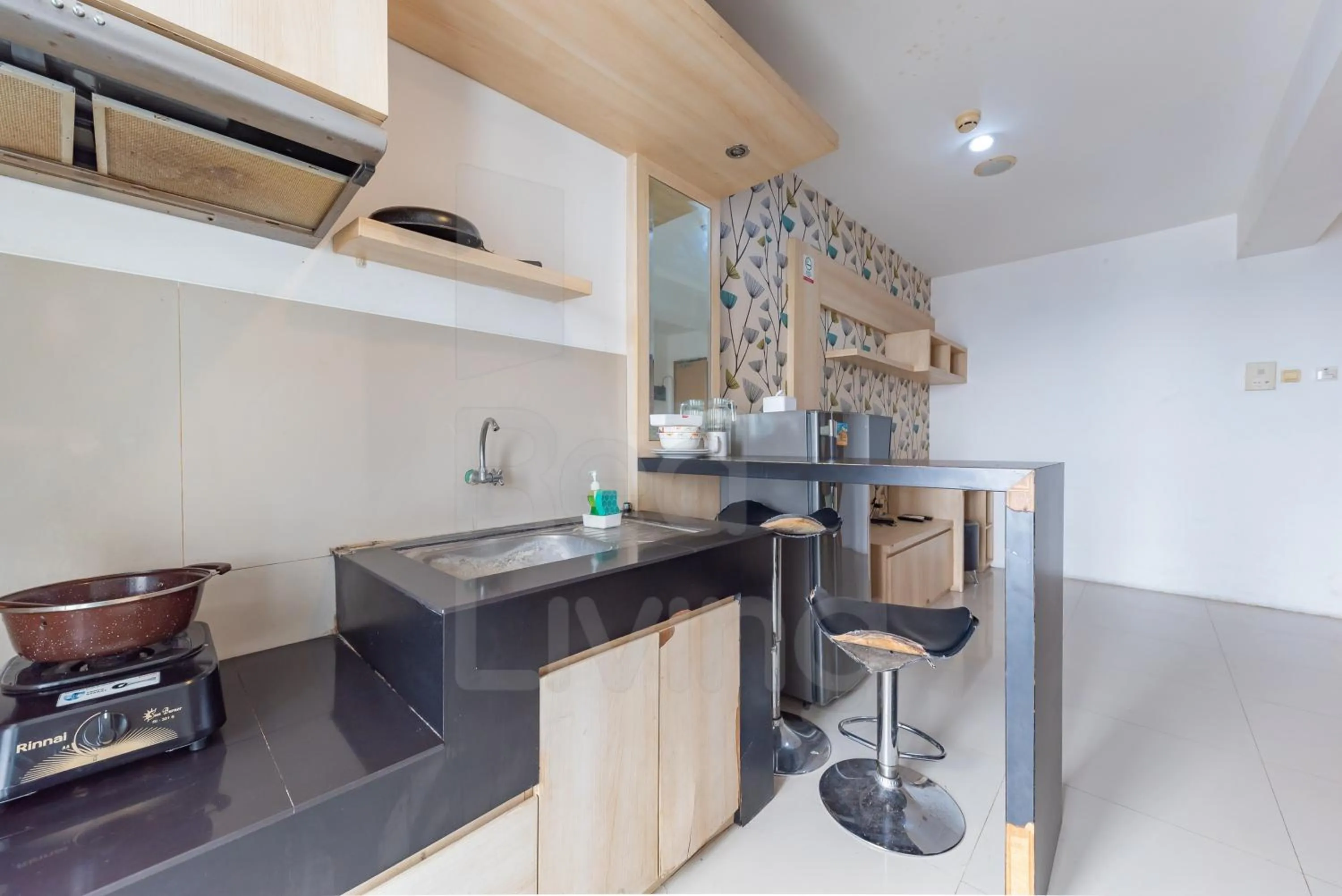 Kitchen or kitchenette in RedLiving Apartemen Star Semarang - Sky Tower Lantai 22