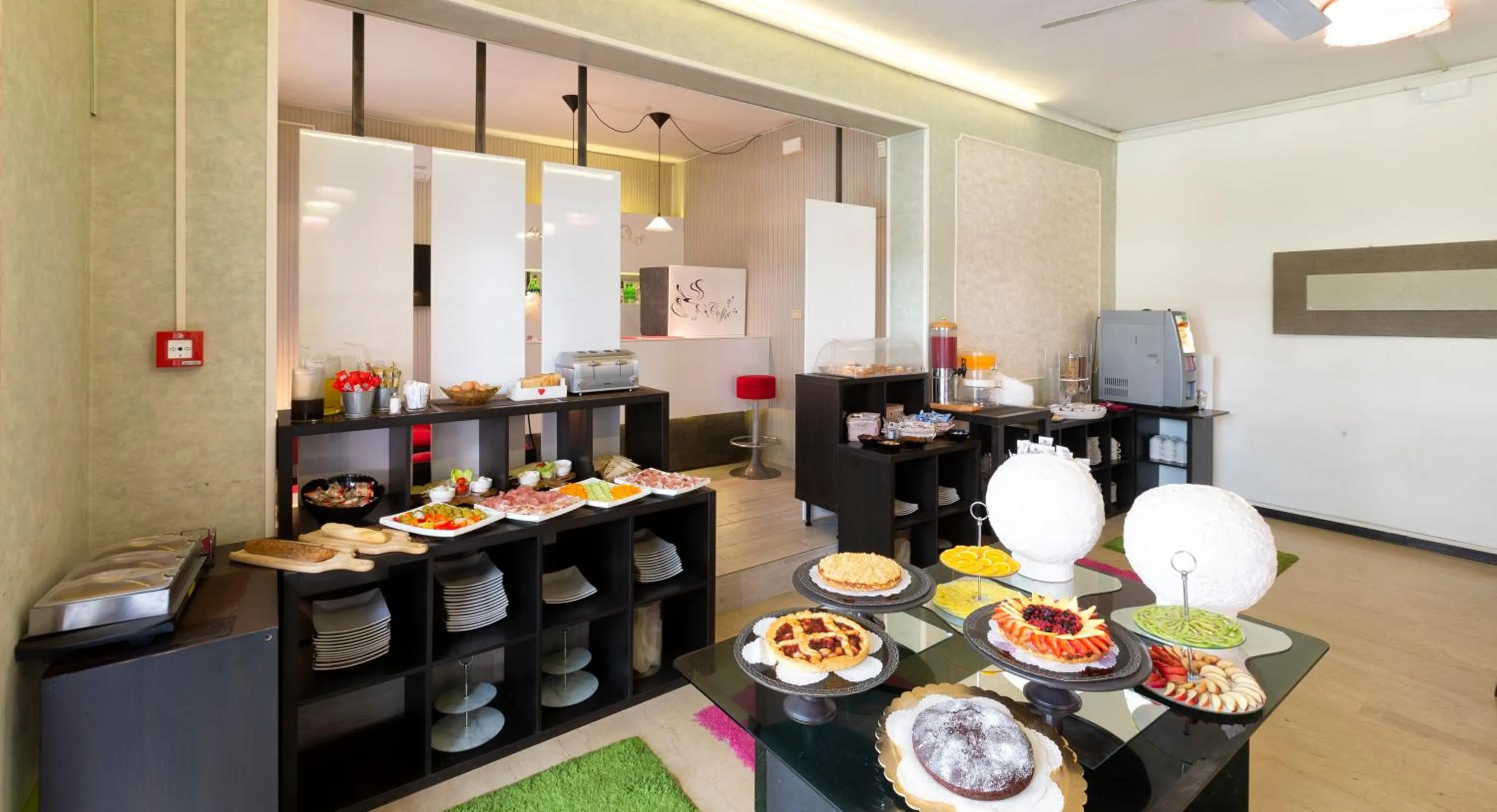 Breakfast in Hotel Condor-New 2024-Con Piscina