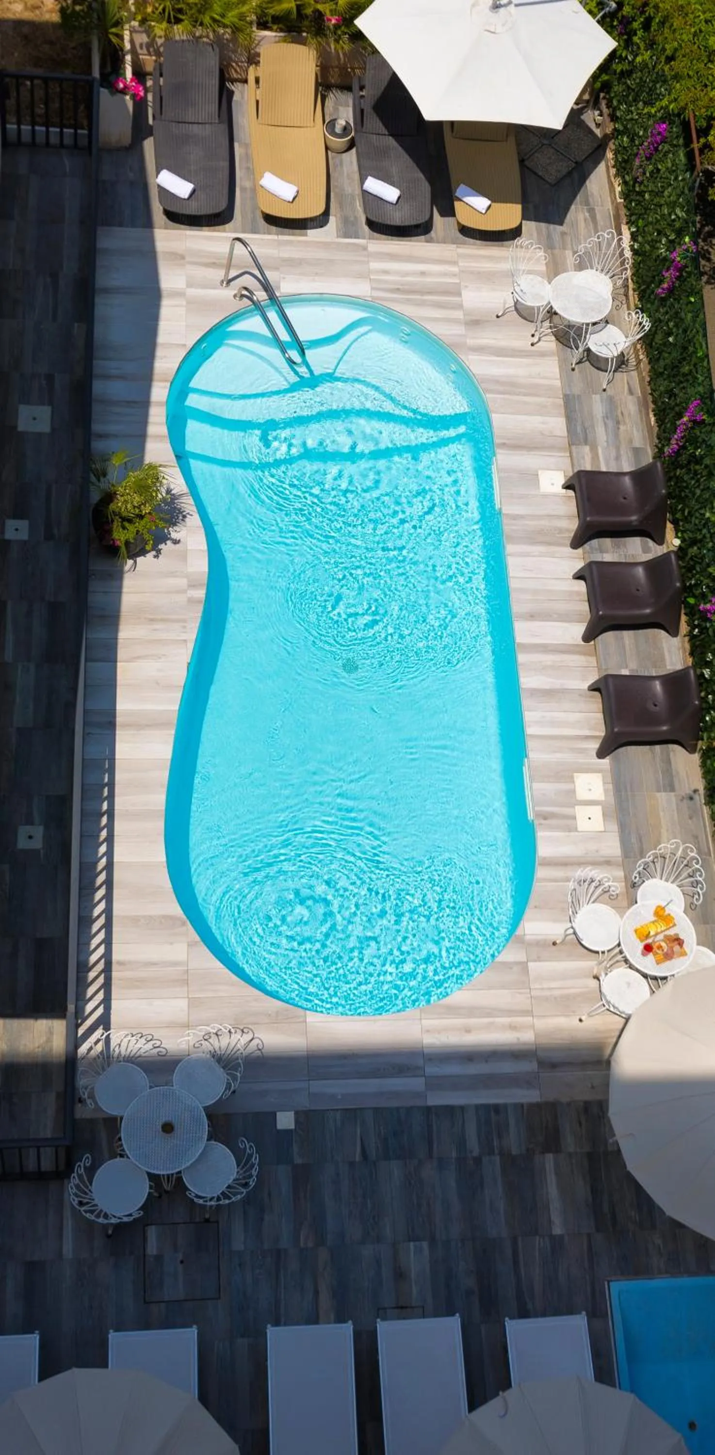 Swimming pool in Hotel Condor-New 2024-Con Piscina