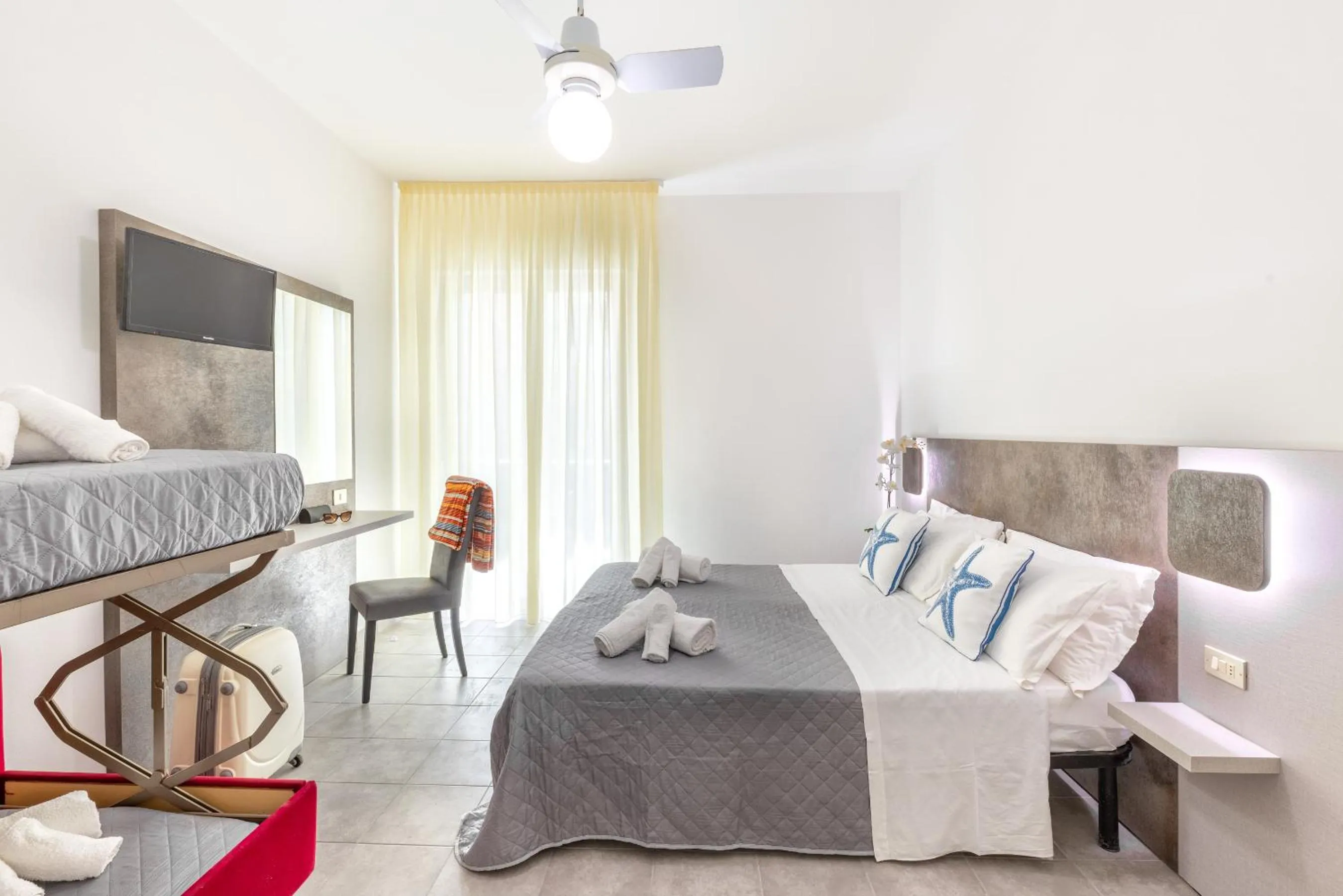 Bed in Hotel Condor-New 2024-Con Piscina