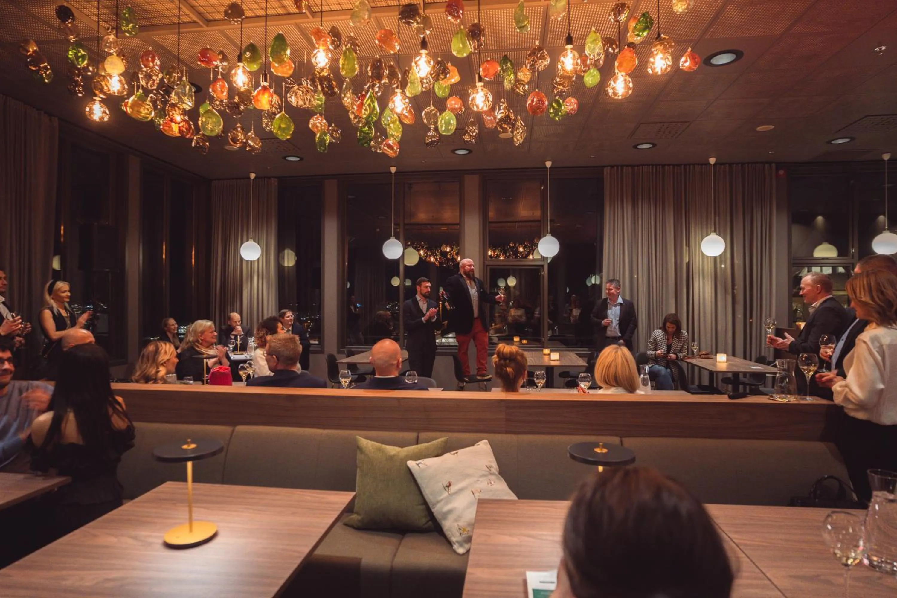 Restaurant/places to eat in Enter St. Elisabeth Suites