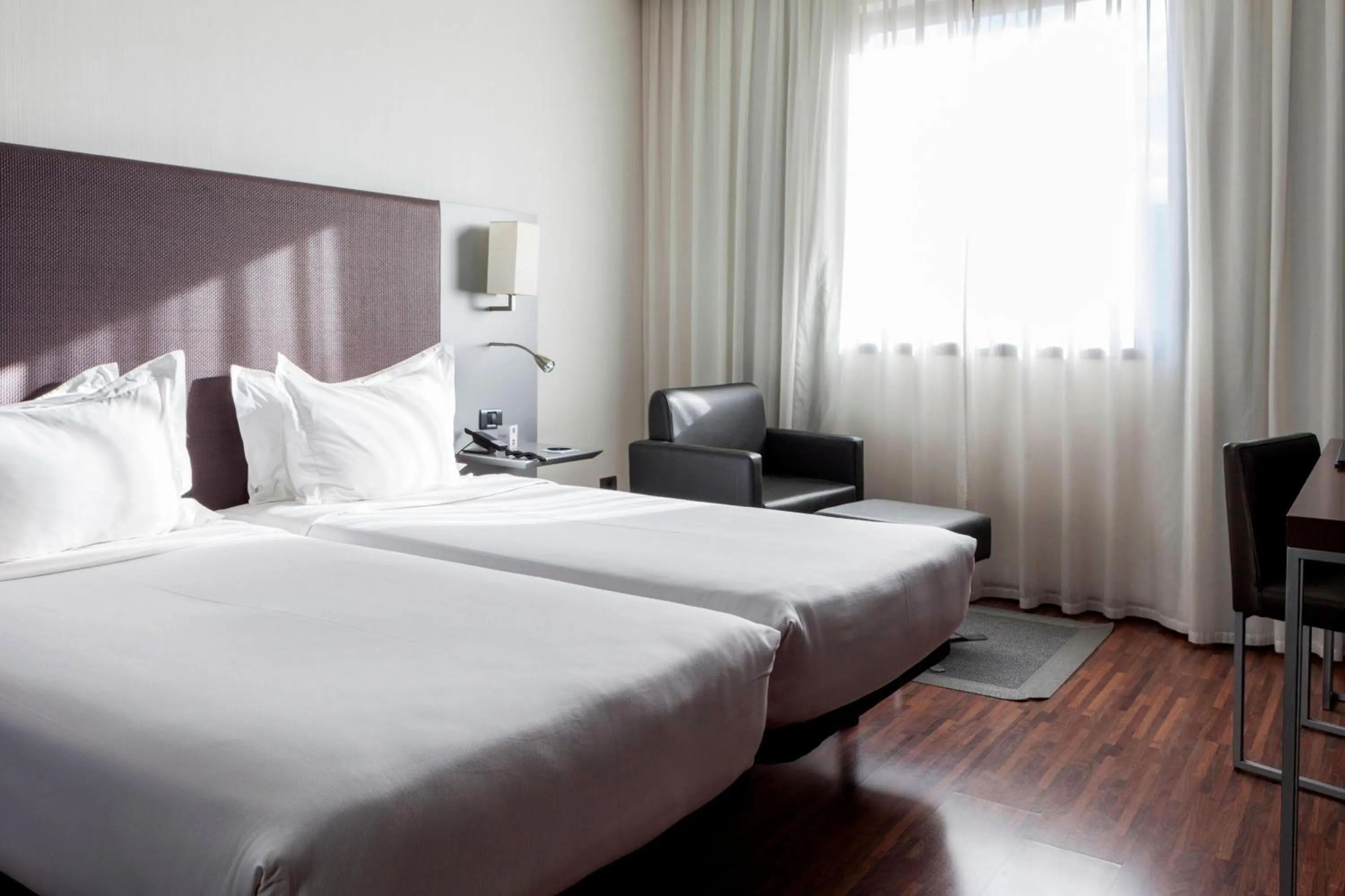 Photo of the whole room, Bed in AC Hotel by Marriott Madrid Airport