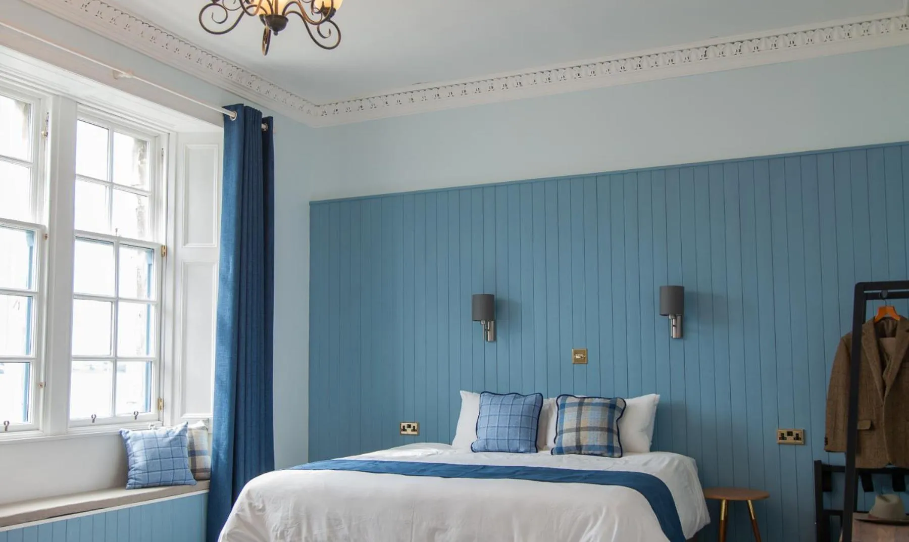 Bedroom, Bed in Coorie